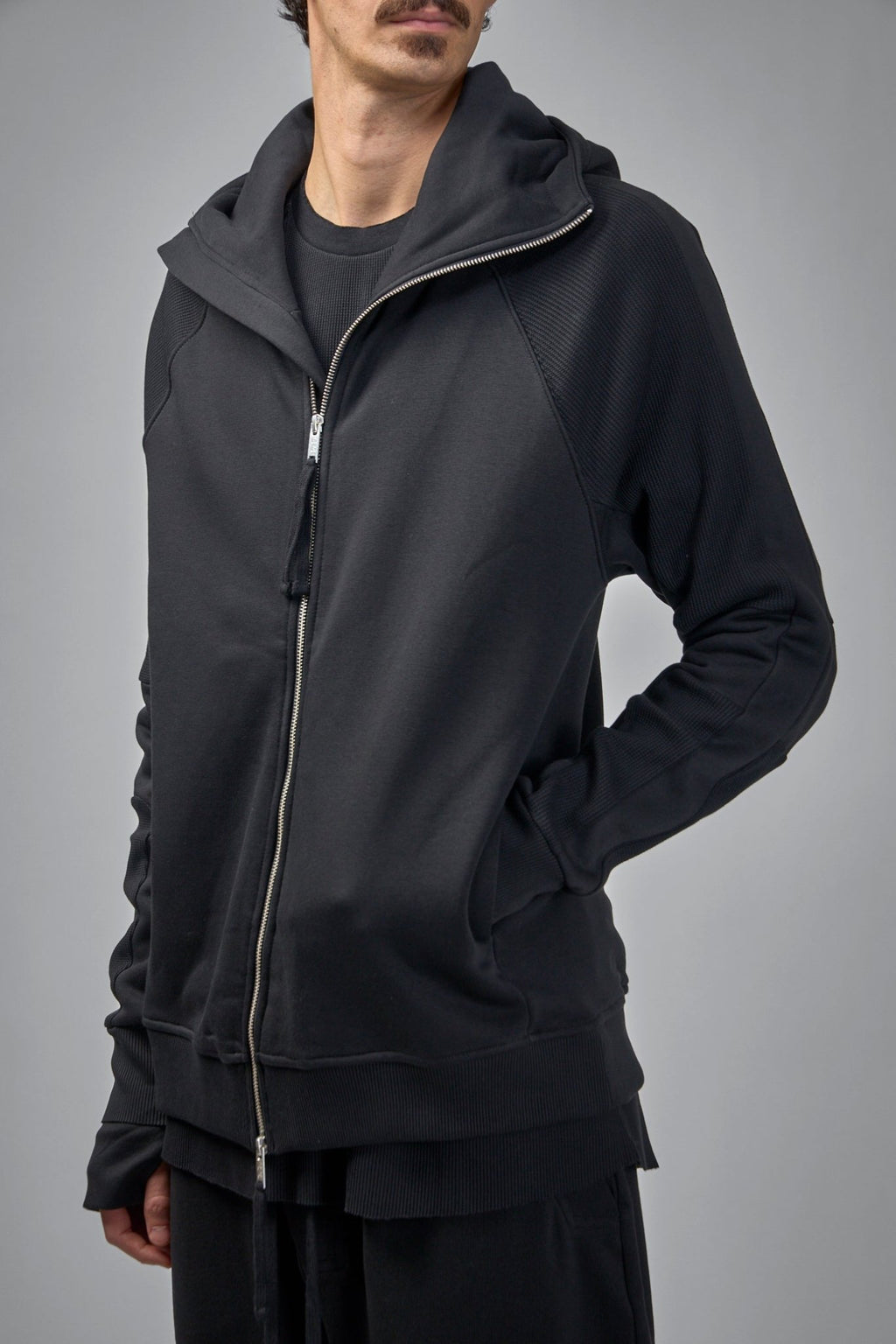 Thom Krom - M SJ 691 - LABELS