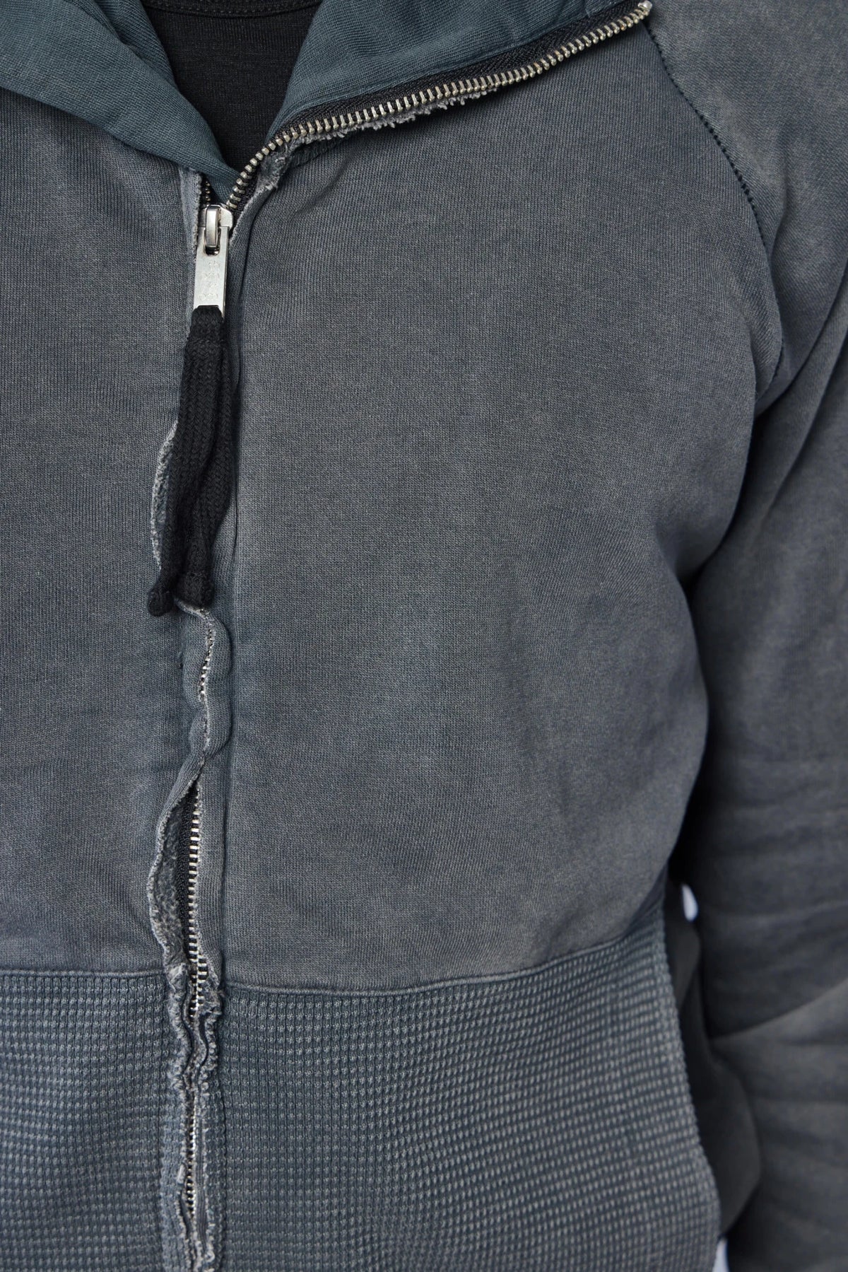 Thom Krom hoodie two front pockets detail shot