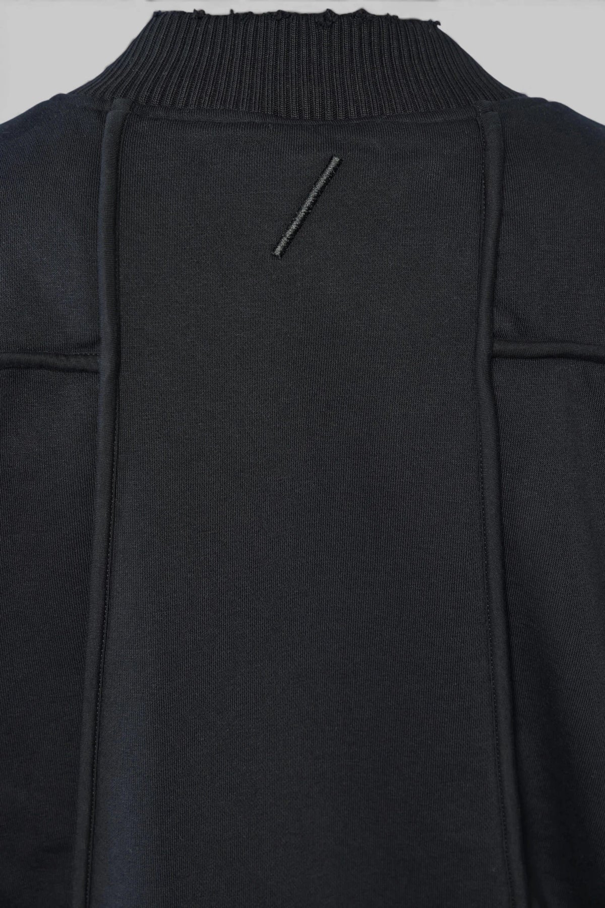 Thom Krom M SJ 705 jacket styled with cargo pants