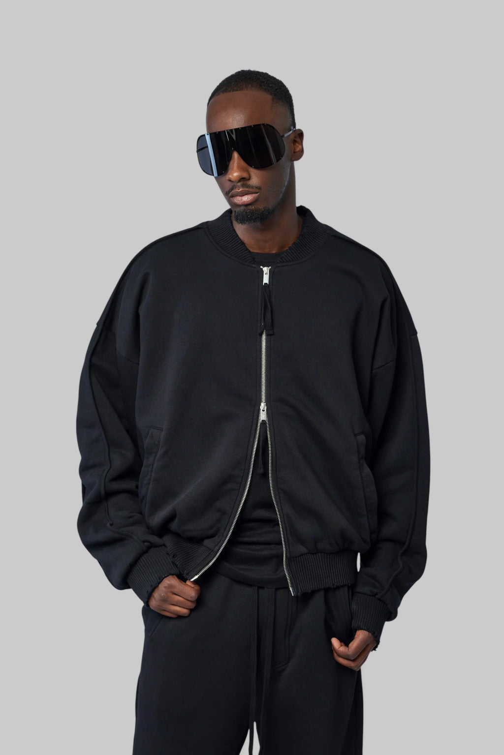 Thom Krom - M SJ 705 - LABELS