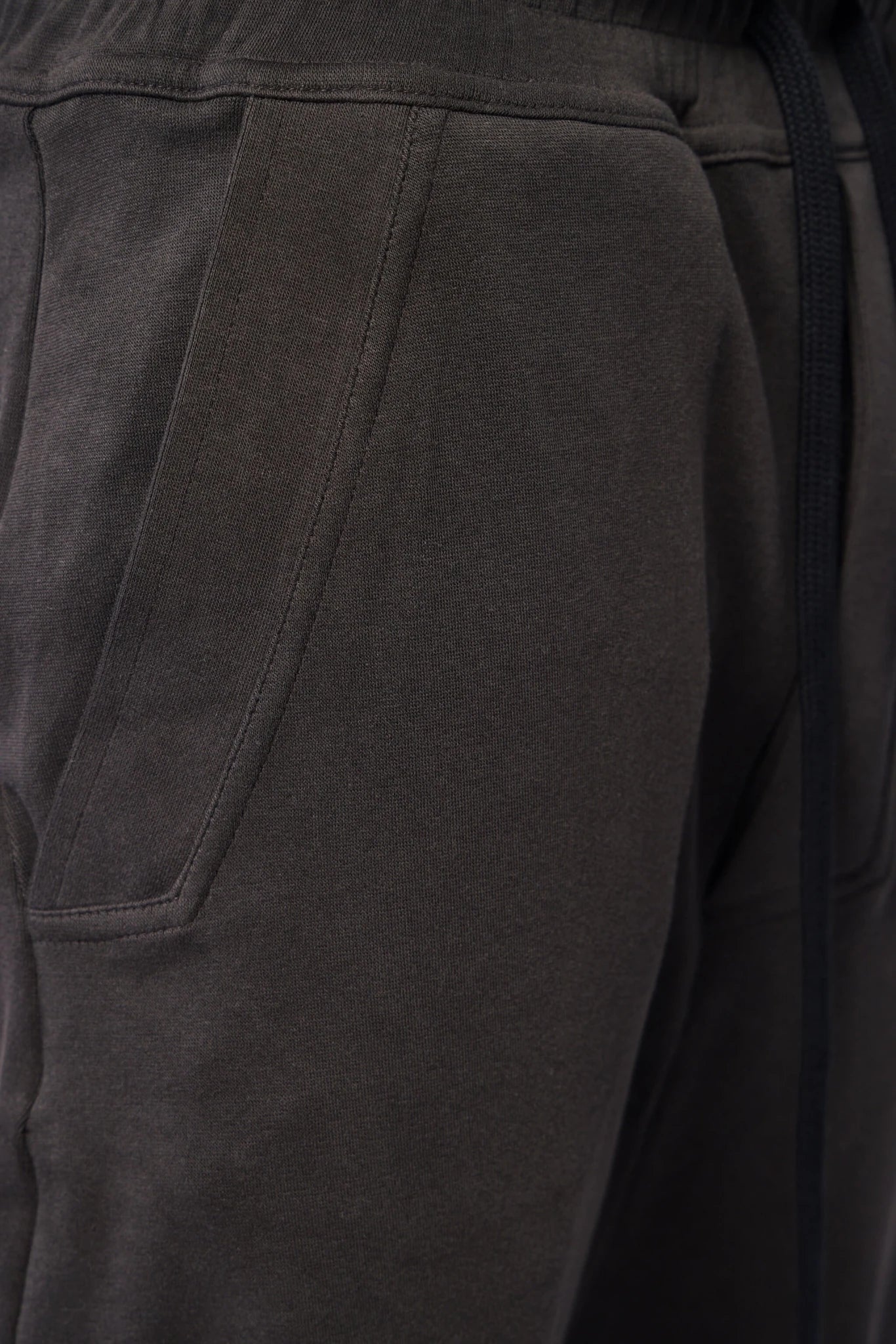 Thom Krom - M ST 526 - LABELS