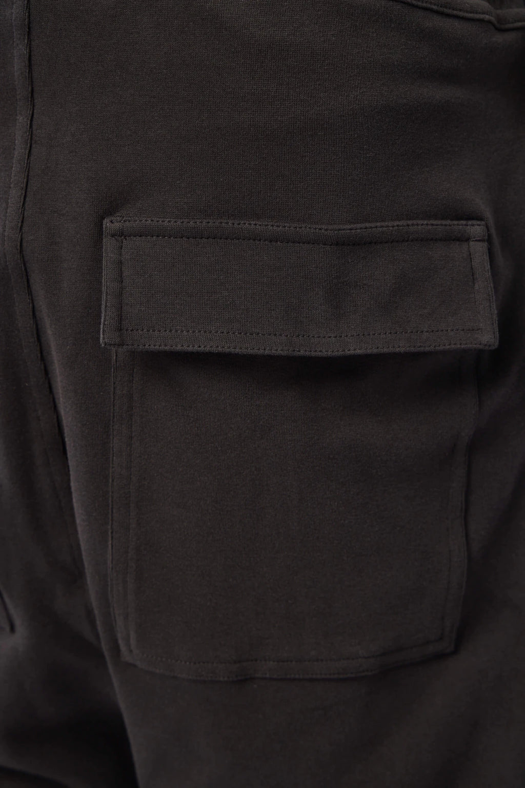 Thom Krom - M ST 526 - LABELS