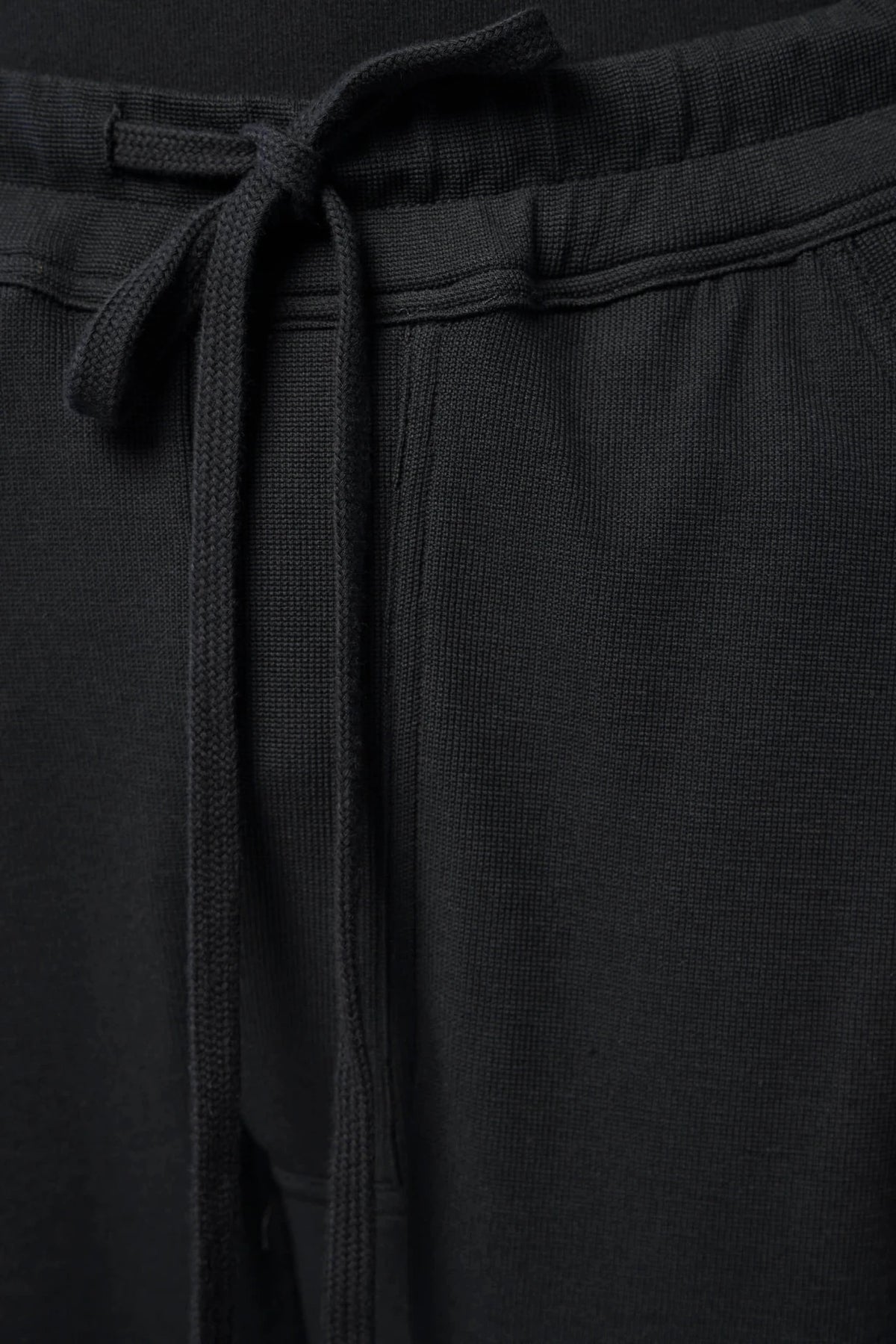 Thom Krom - M ST 534 - LABELS