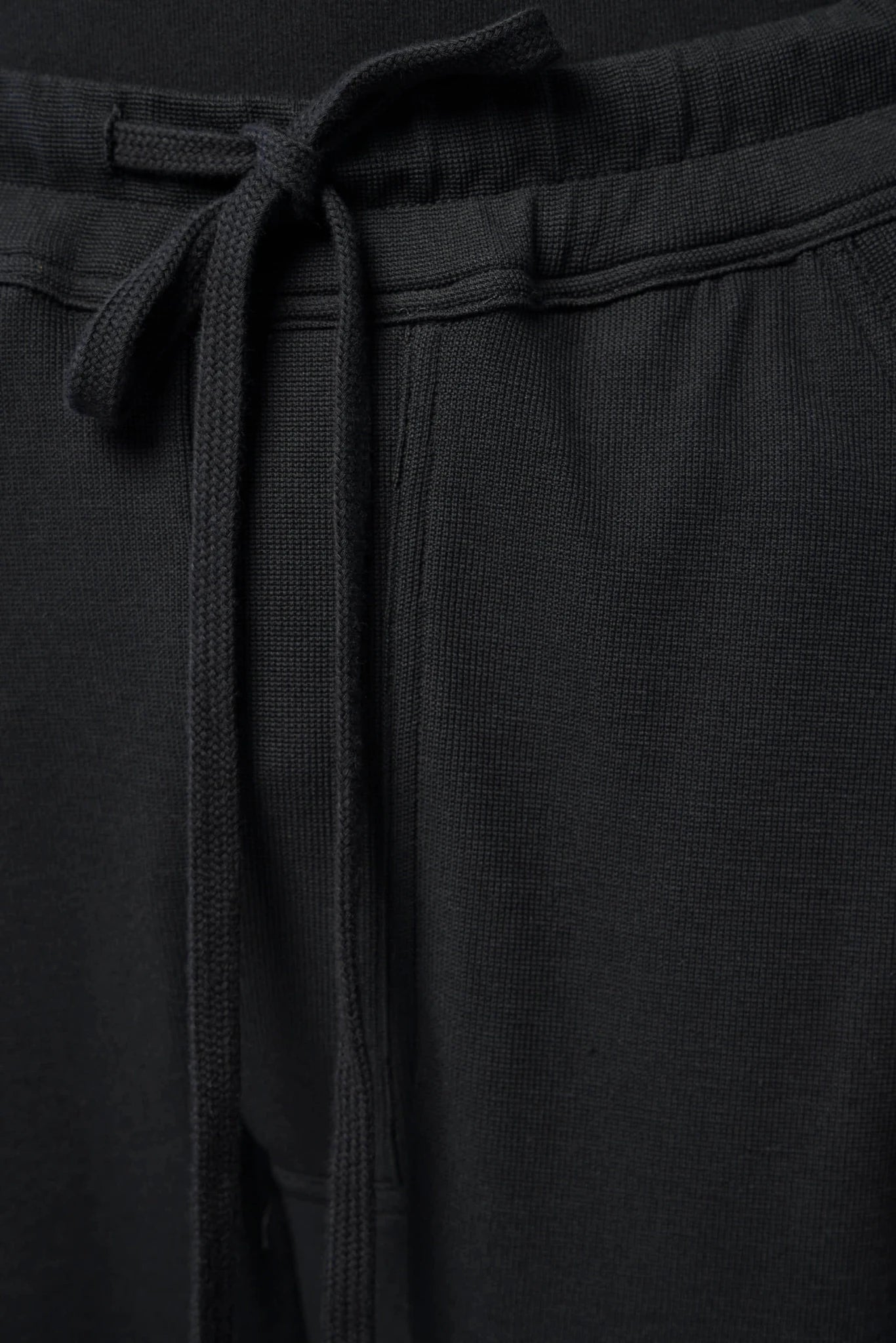 Thom Krom - M ST 534 - LABELS