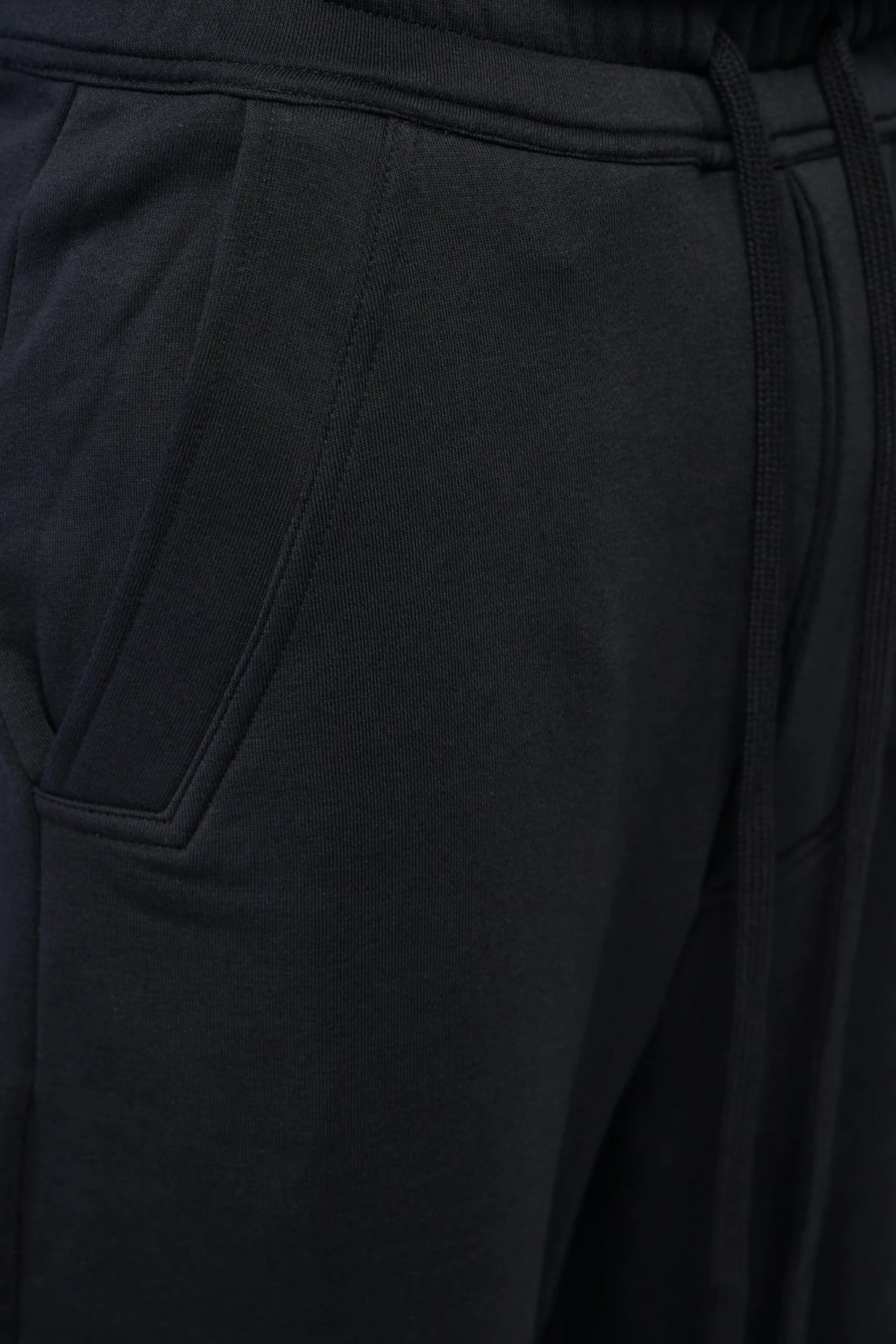 Elastic waistband detail on Thom Krom cargo pants