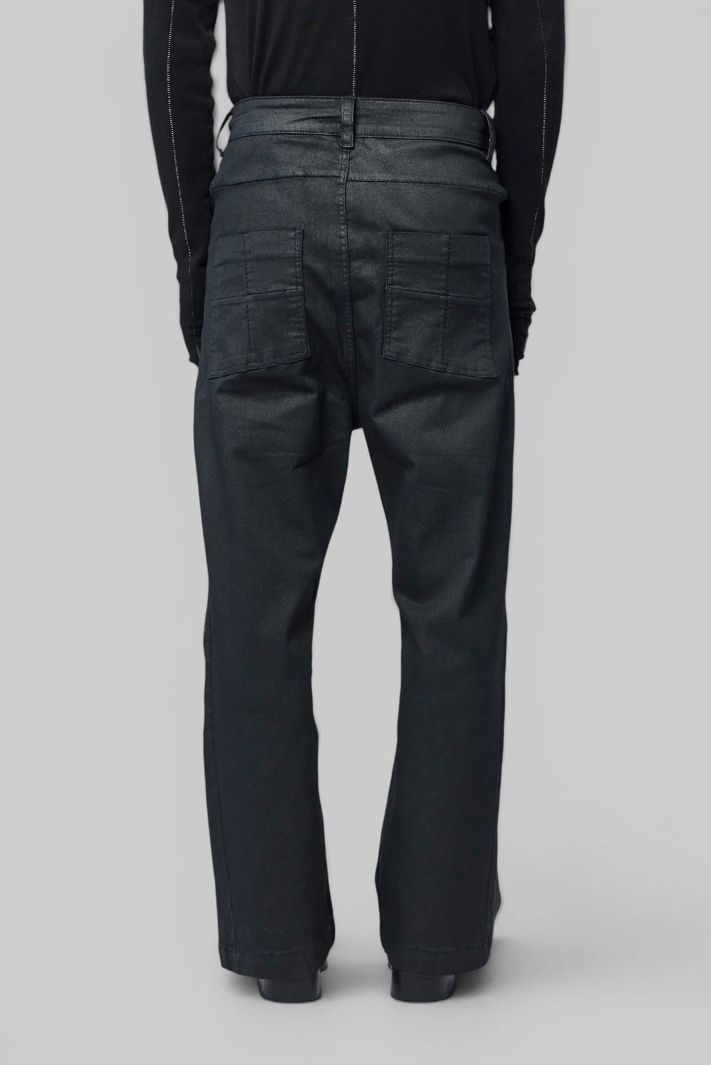 Thom Krom - M T 108 - LABELS