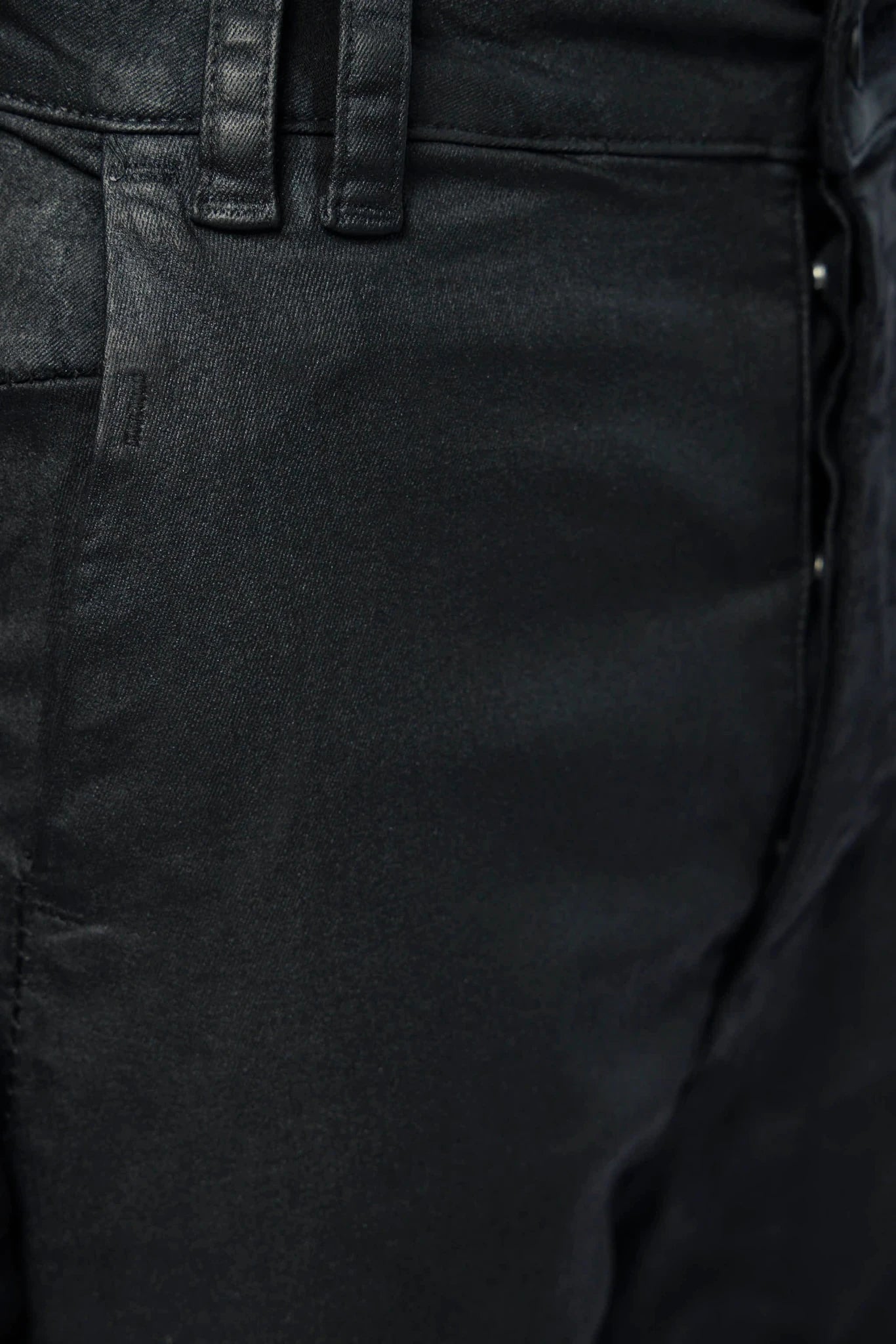 Thom Krom - M T 108 - LABELS