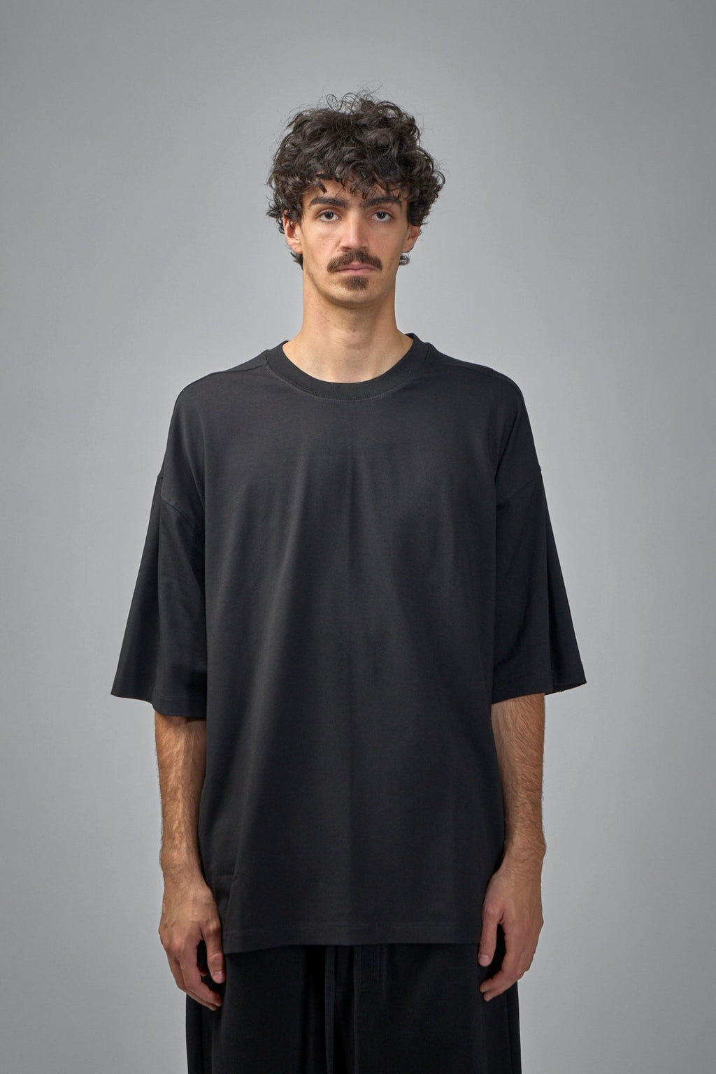 Thom Krom - M TS 882 - LABELS