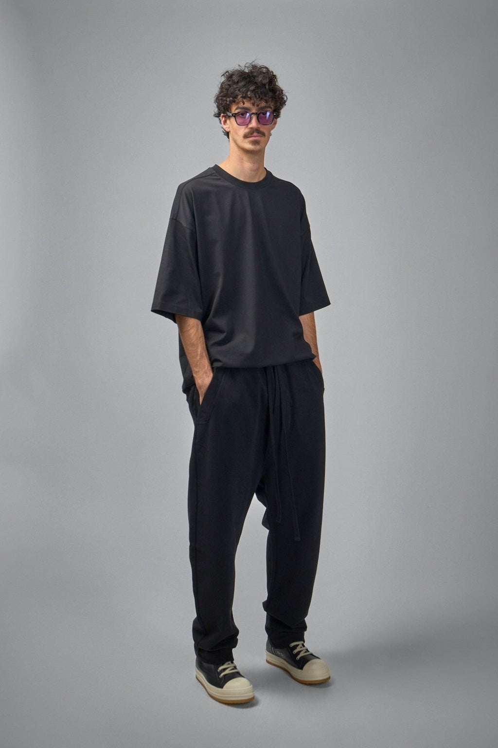 Thom Krom - M TS 882 - LABELS