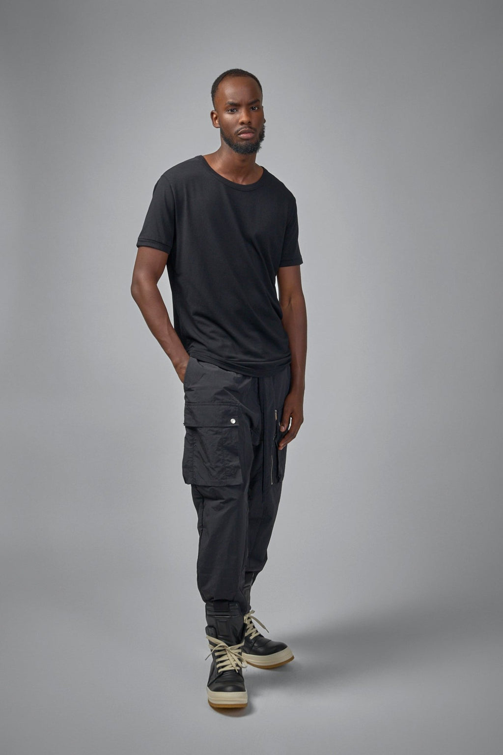 Thom Krom - M TS 886 - LABELS