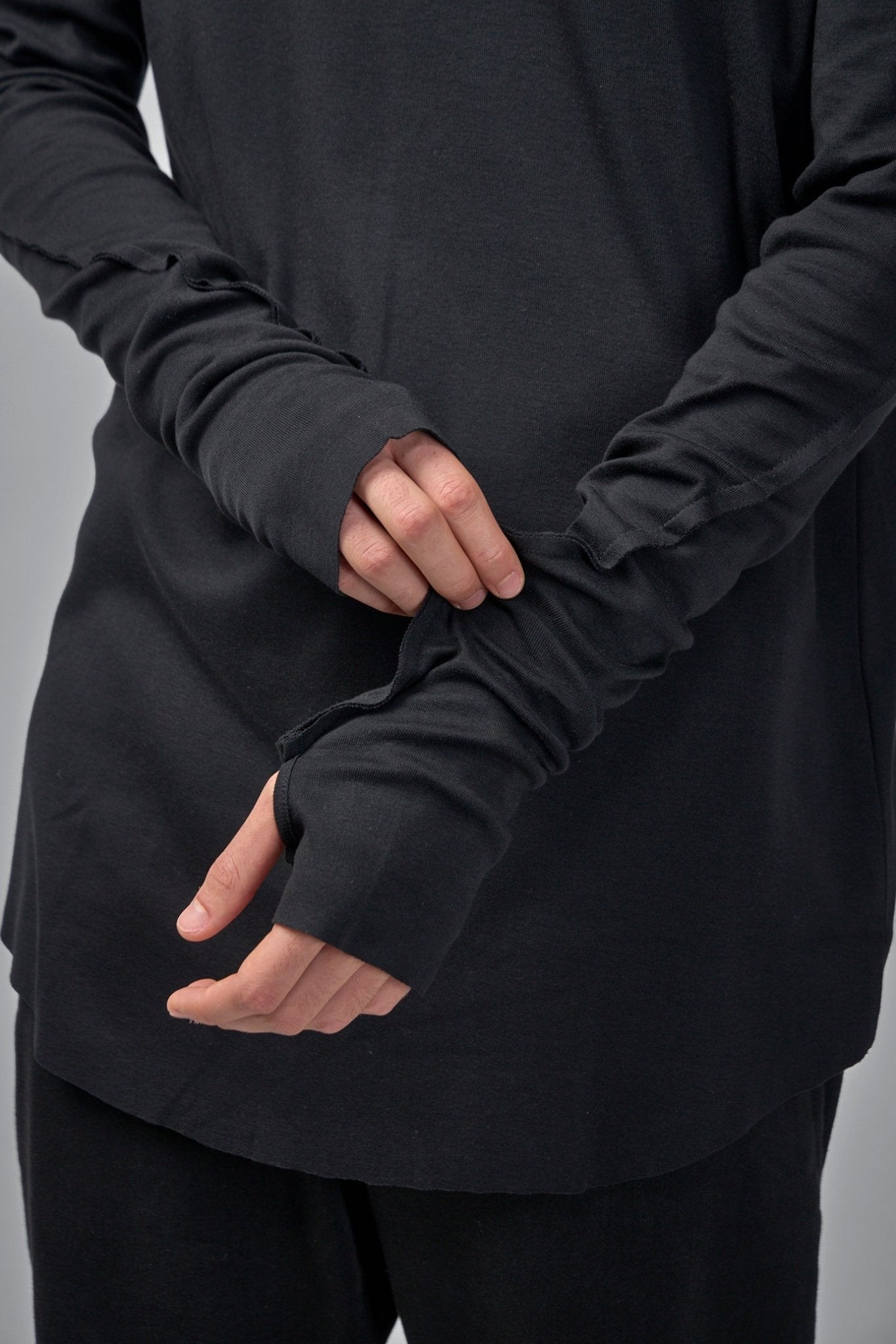 Thom Krom - M TS 900 - LABELS