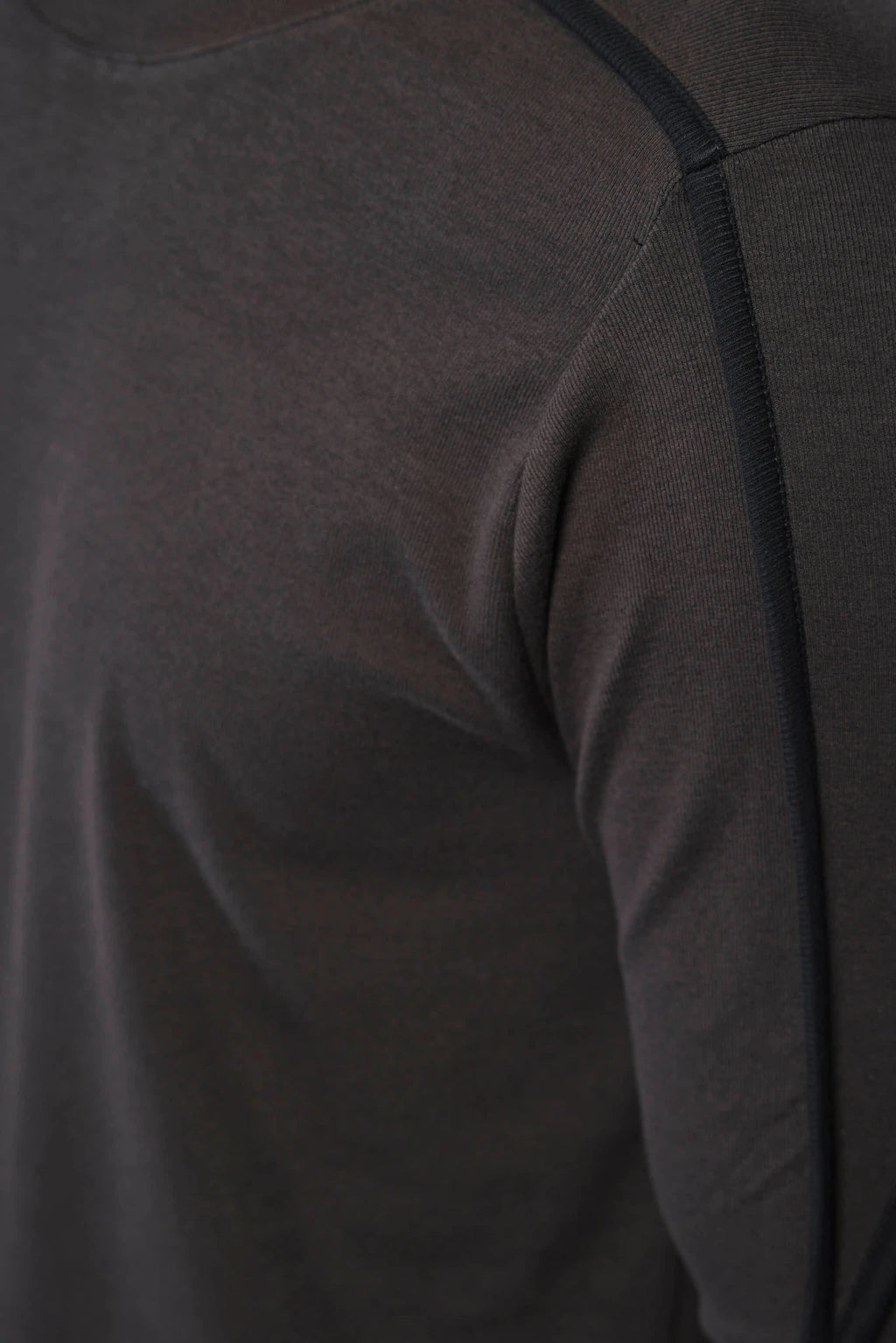 Thom Krom - M TS 960 - LABELS