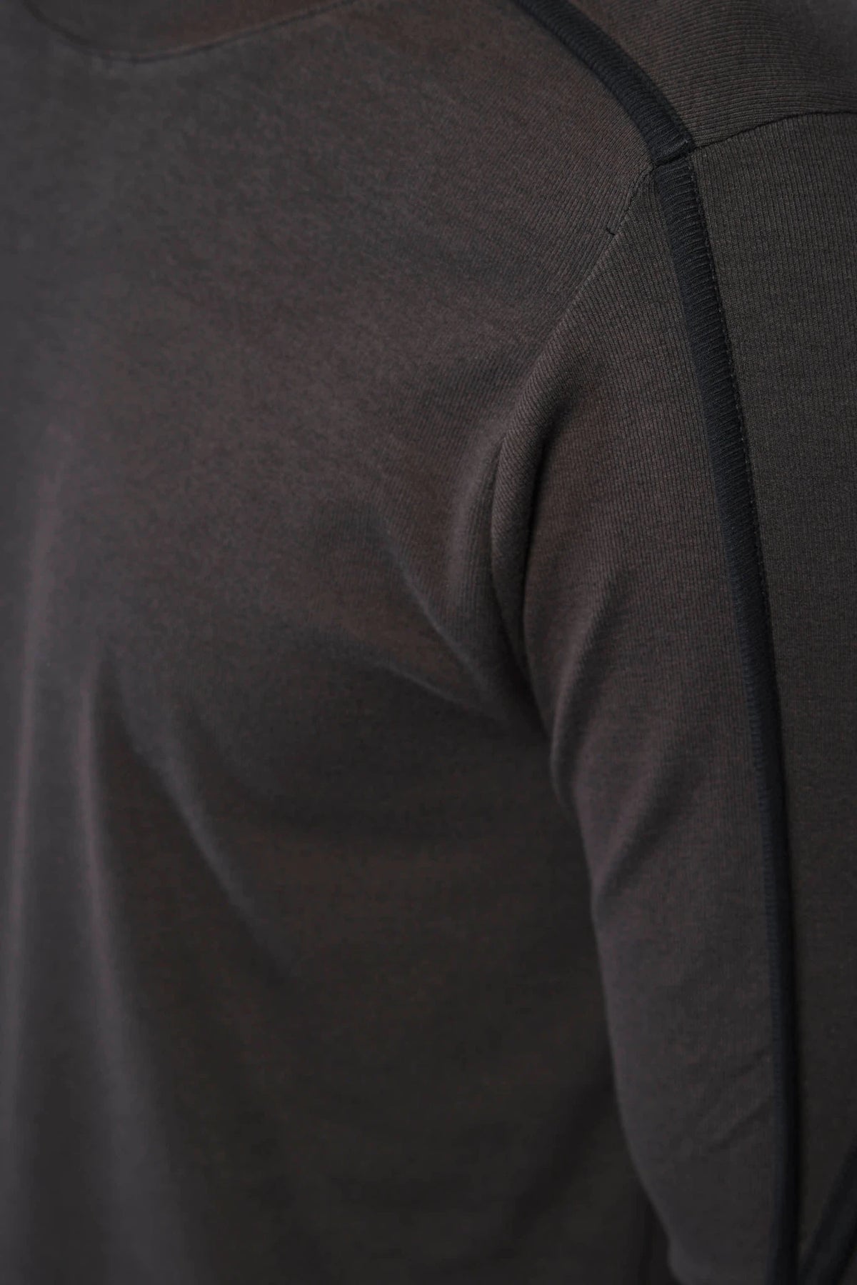 Thom Krom - M TS 960 - LABELS