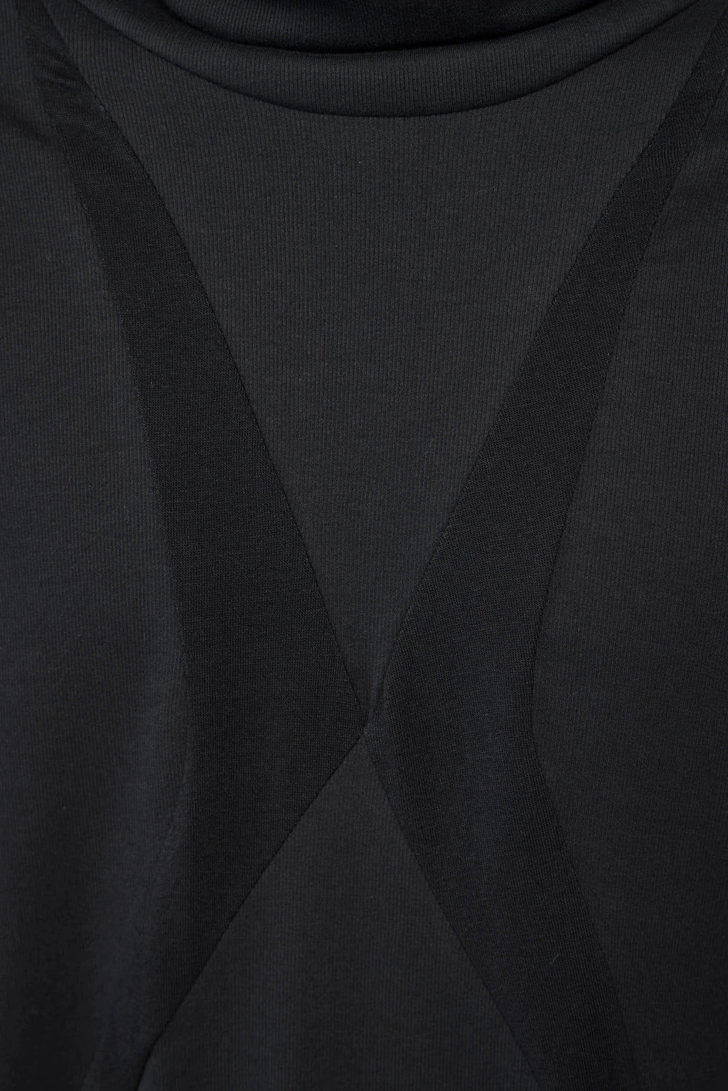 Thom Krom - M TS 985 - LABELS