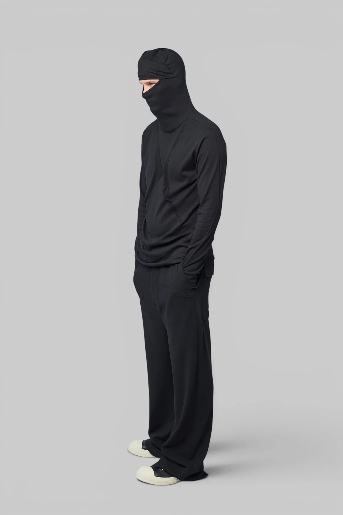 Thom Krom - M TS 985 - LABELS