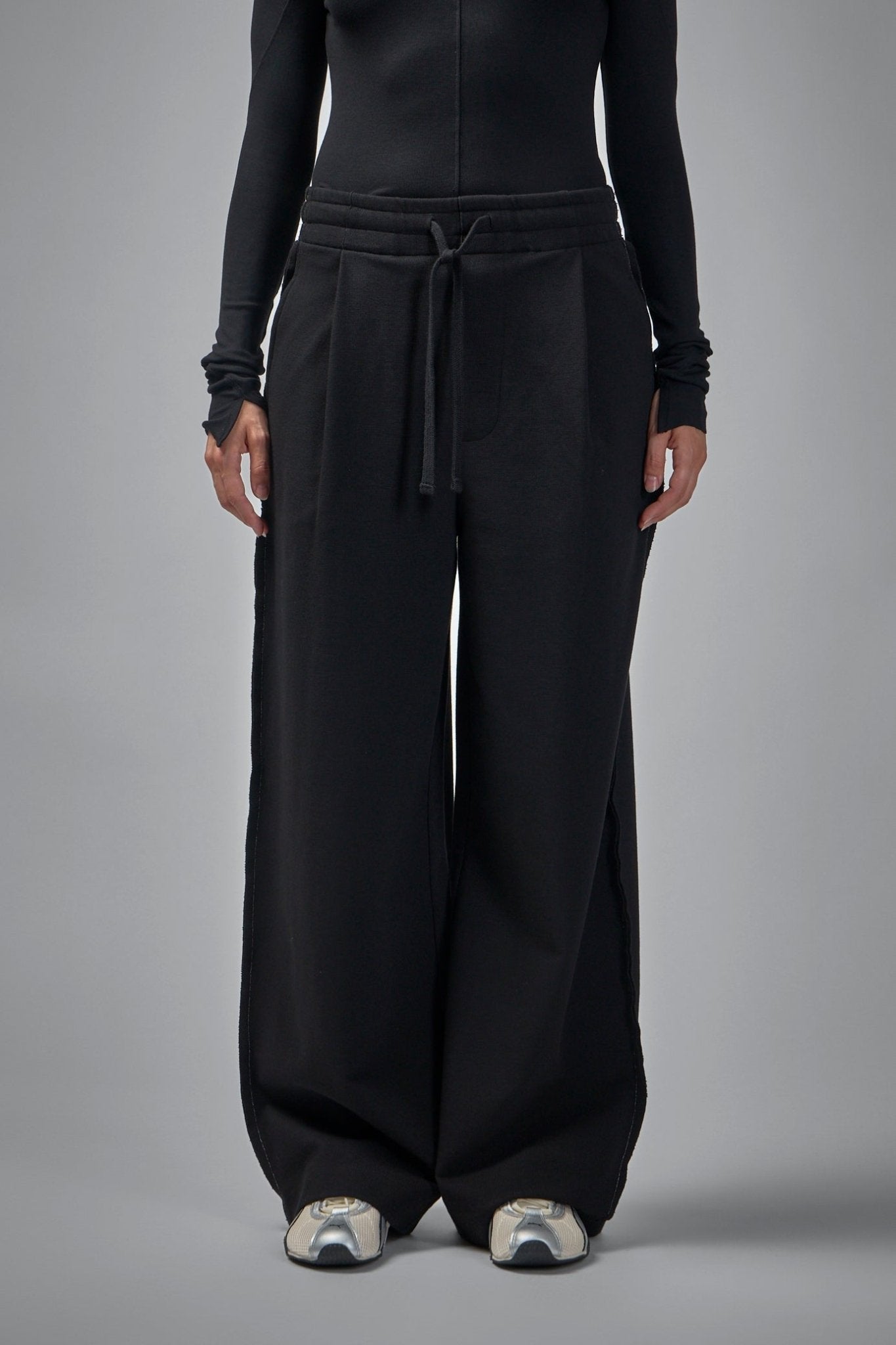 Thom Krom - W ST 418 - LABELS