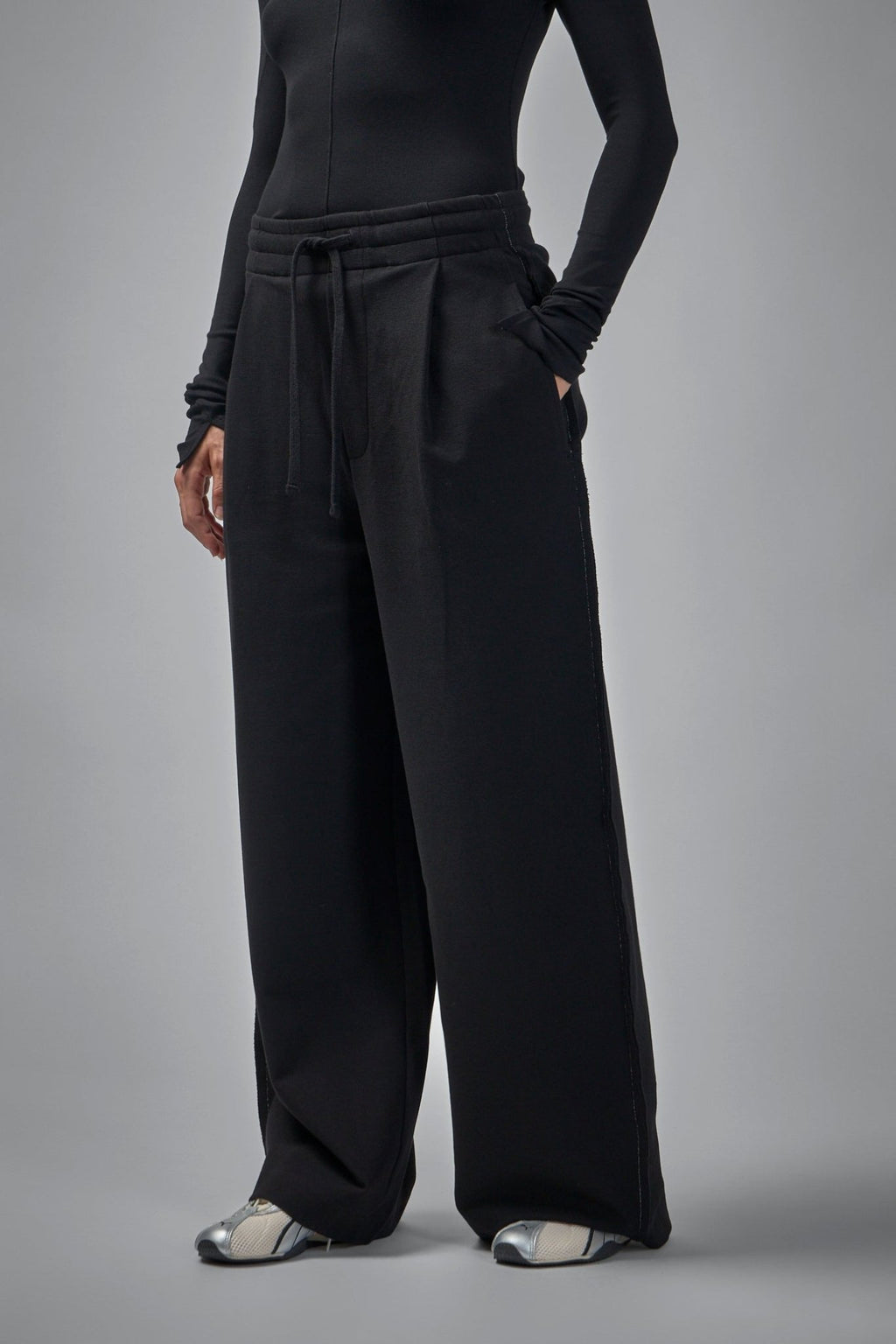 Thom Krom - W ST 418 - LABELS