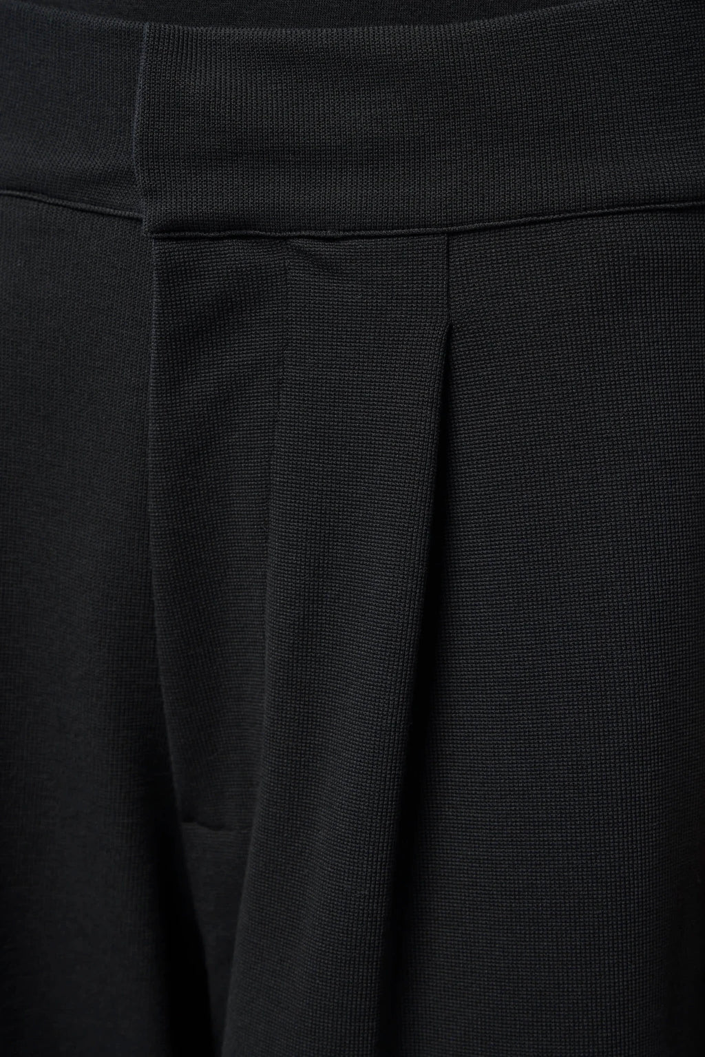 Thom Krom - W ST 438 - LABELS