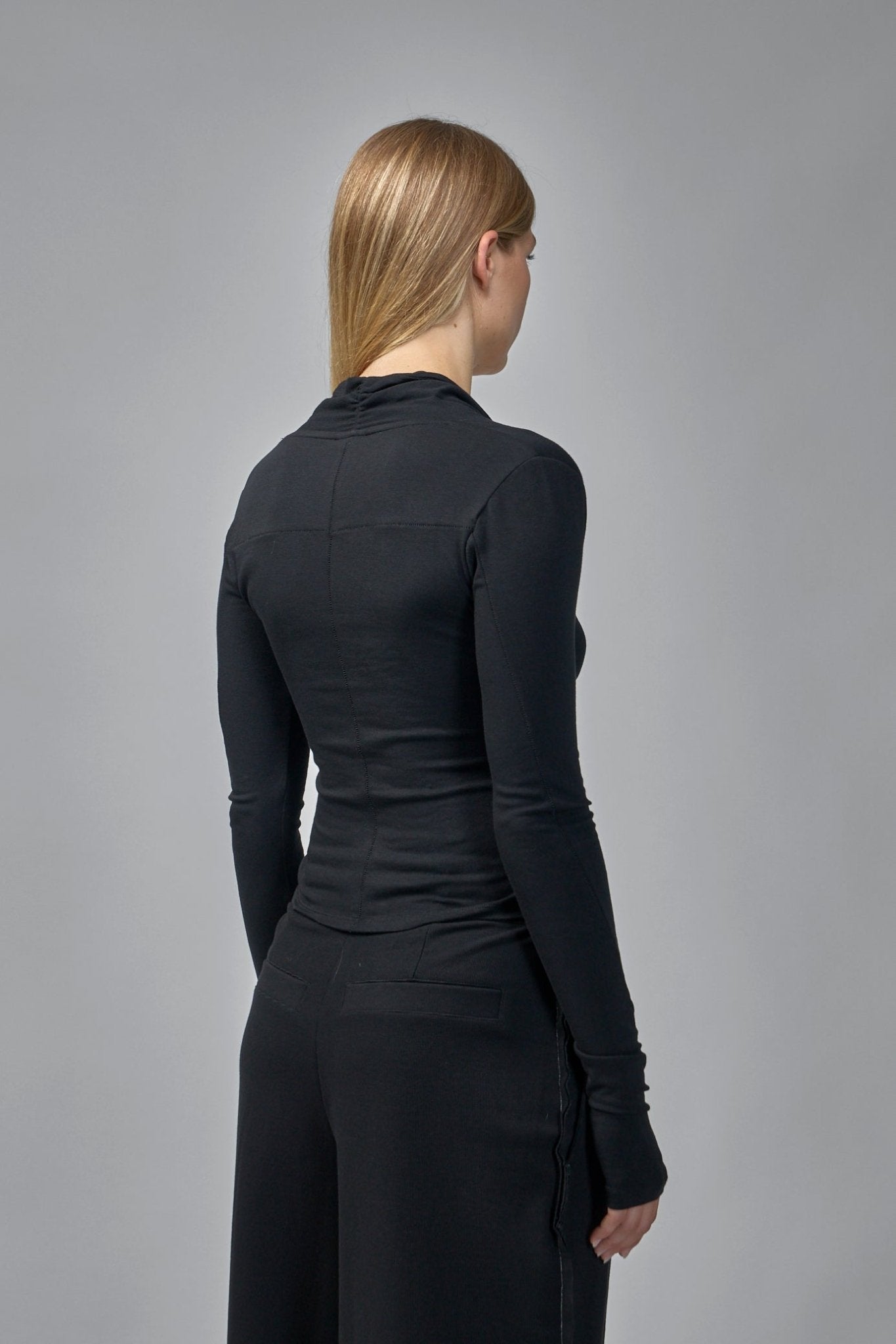 Thom Krom - W TS 587 - LABELS