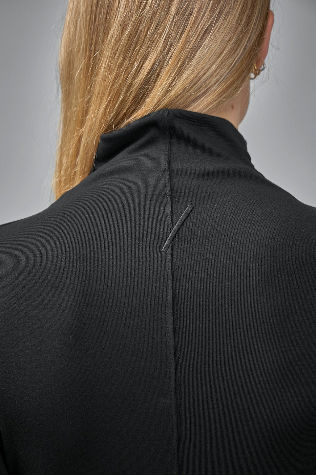 Thom Krom - W TS 589 - LABELS