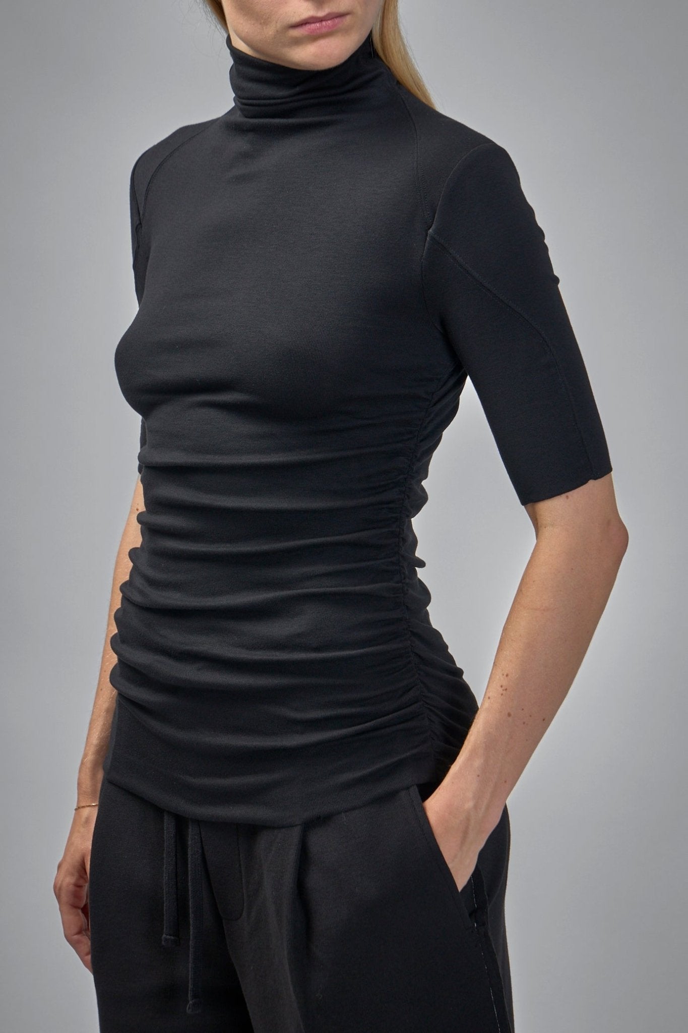 Thom Krom - W TS 603 - LABELS