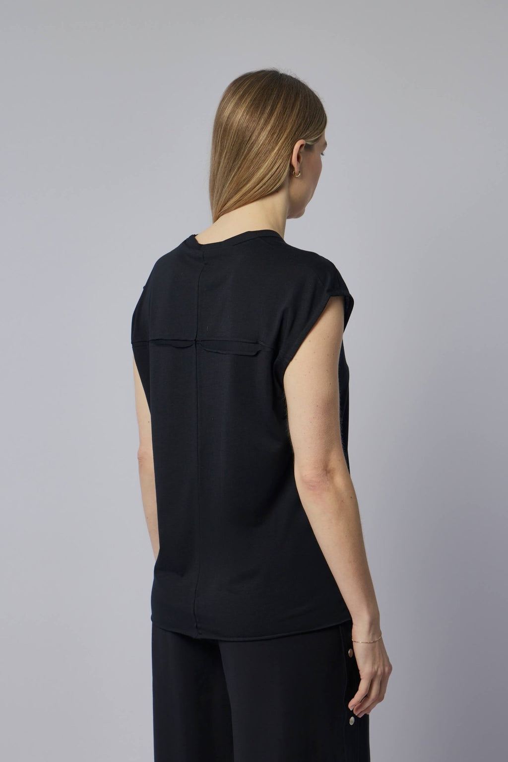 Thom Krom - Women T-shirt - LABELS