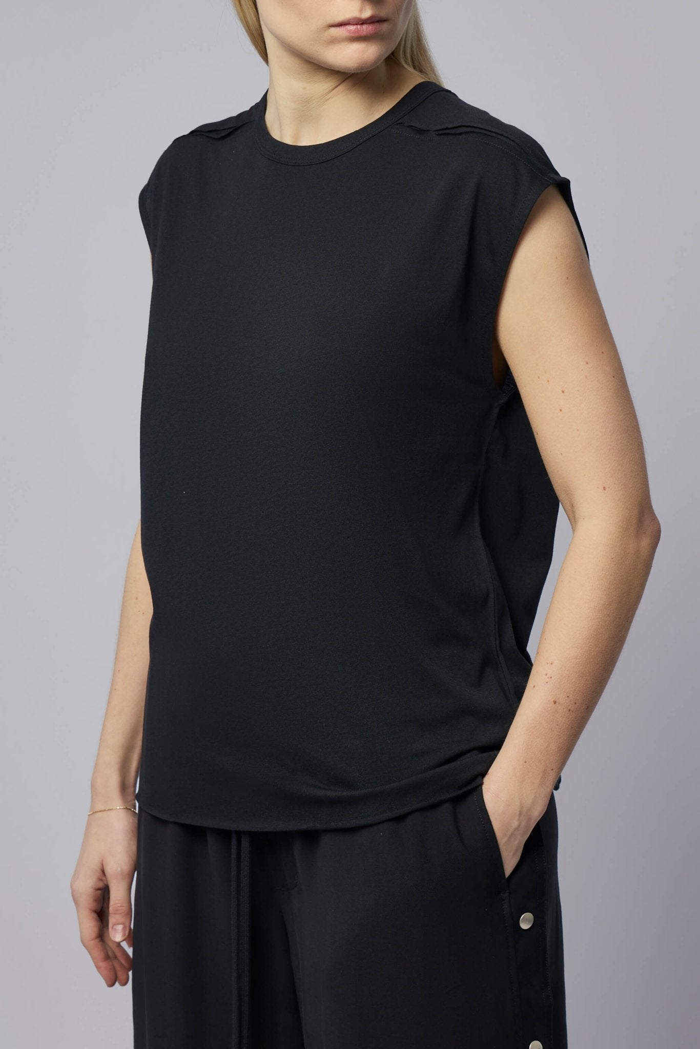 Thom Krom - Women T-shirt - LABELS