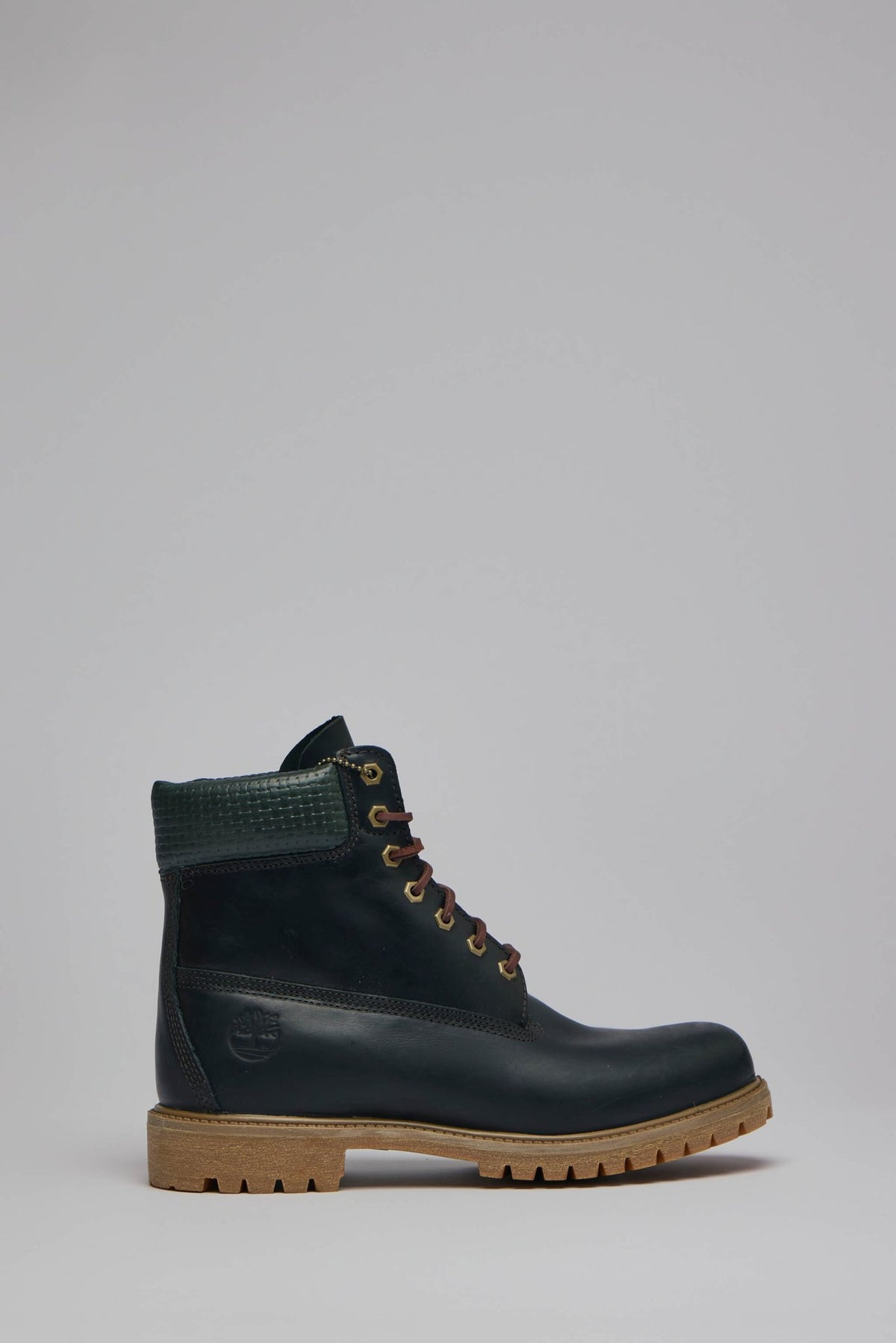 Timberland Premium 6 In Lace Waterproof boots in dark leather with brown laces