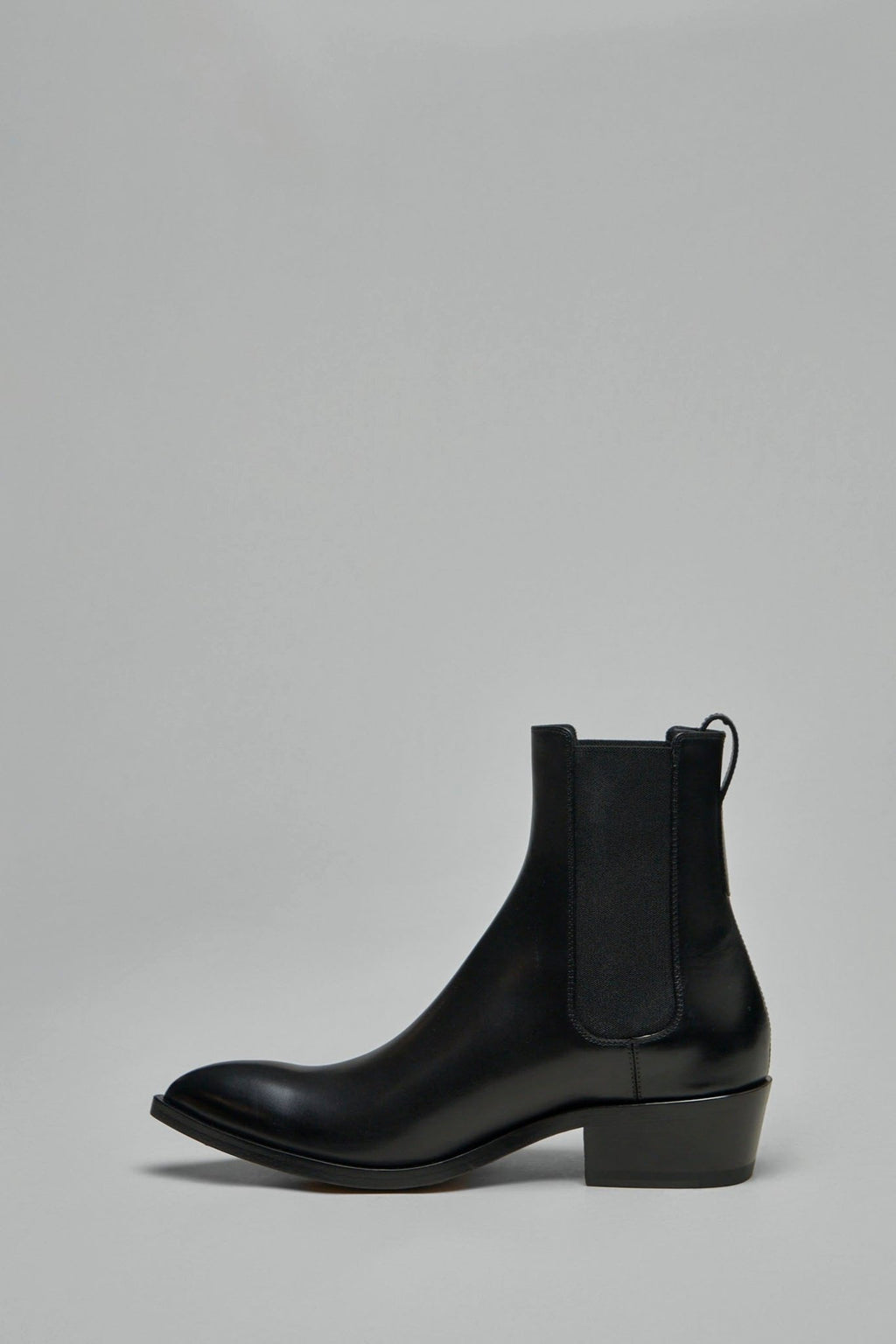 TOM FORD - Burnished Leather Chelsea Boot - LABELS