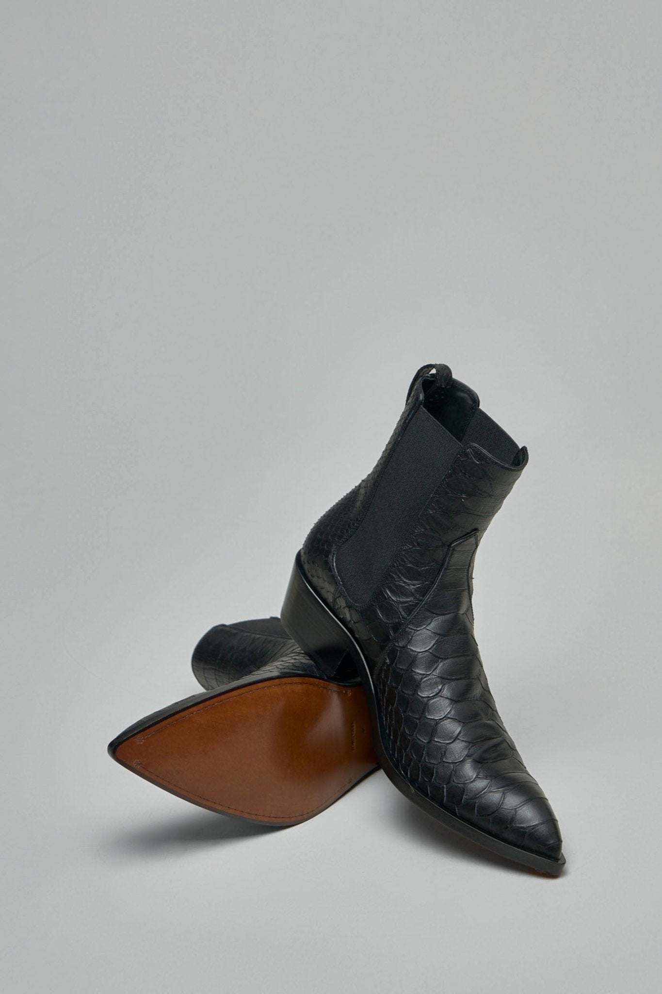 TOM FORD - Matte Printed Python Chelsea Boot - LABELS