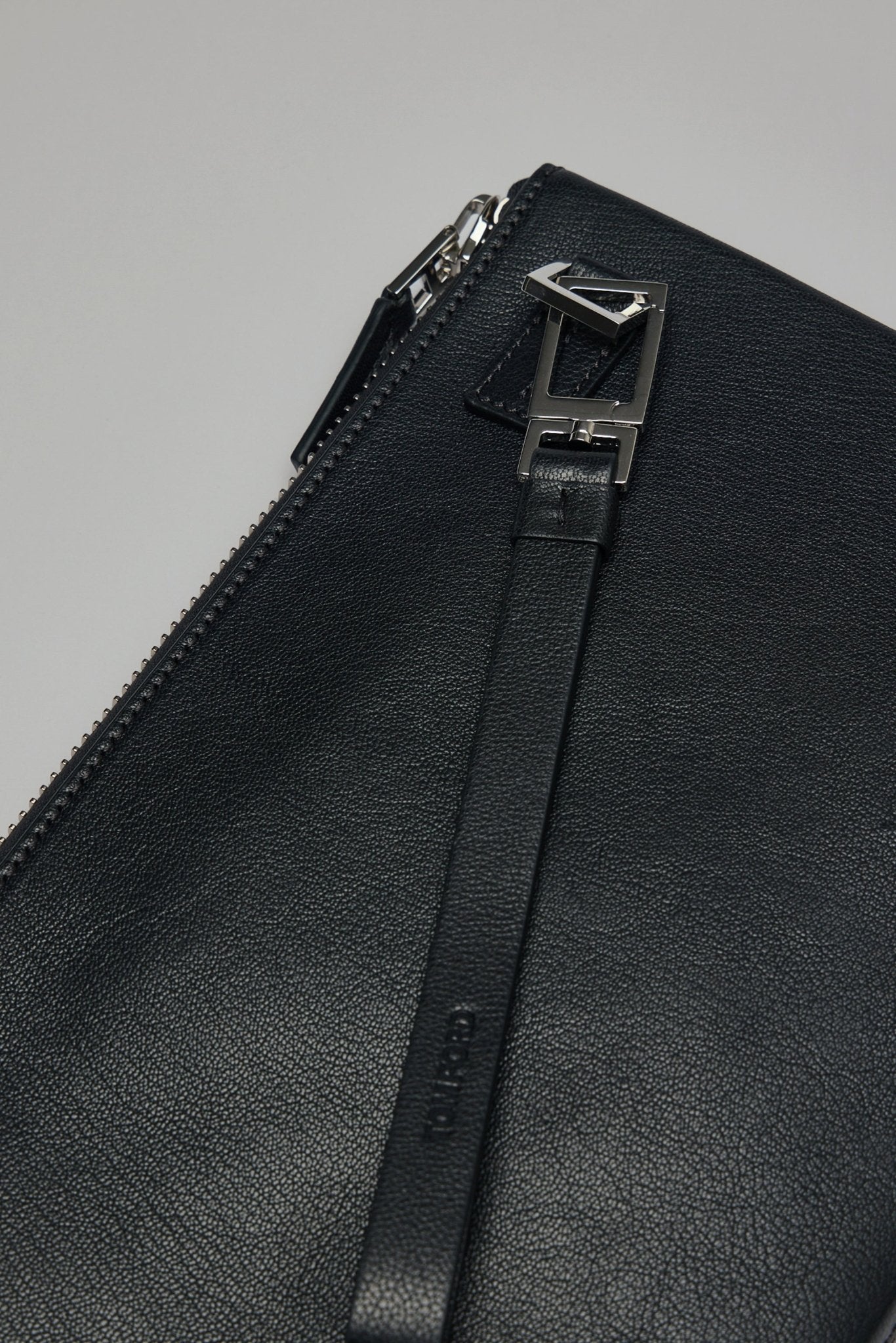 TOM FORD - TBD - LABELS