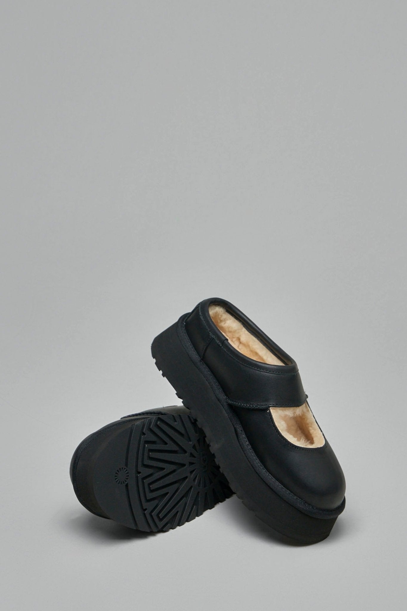 UGG - Bea Mary Jane Leather - LABELS