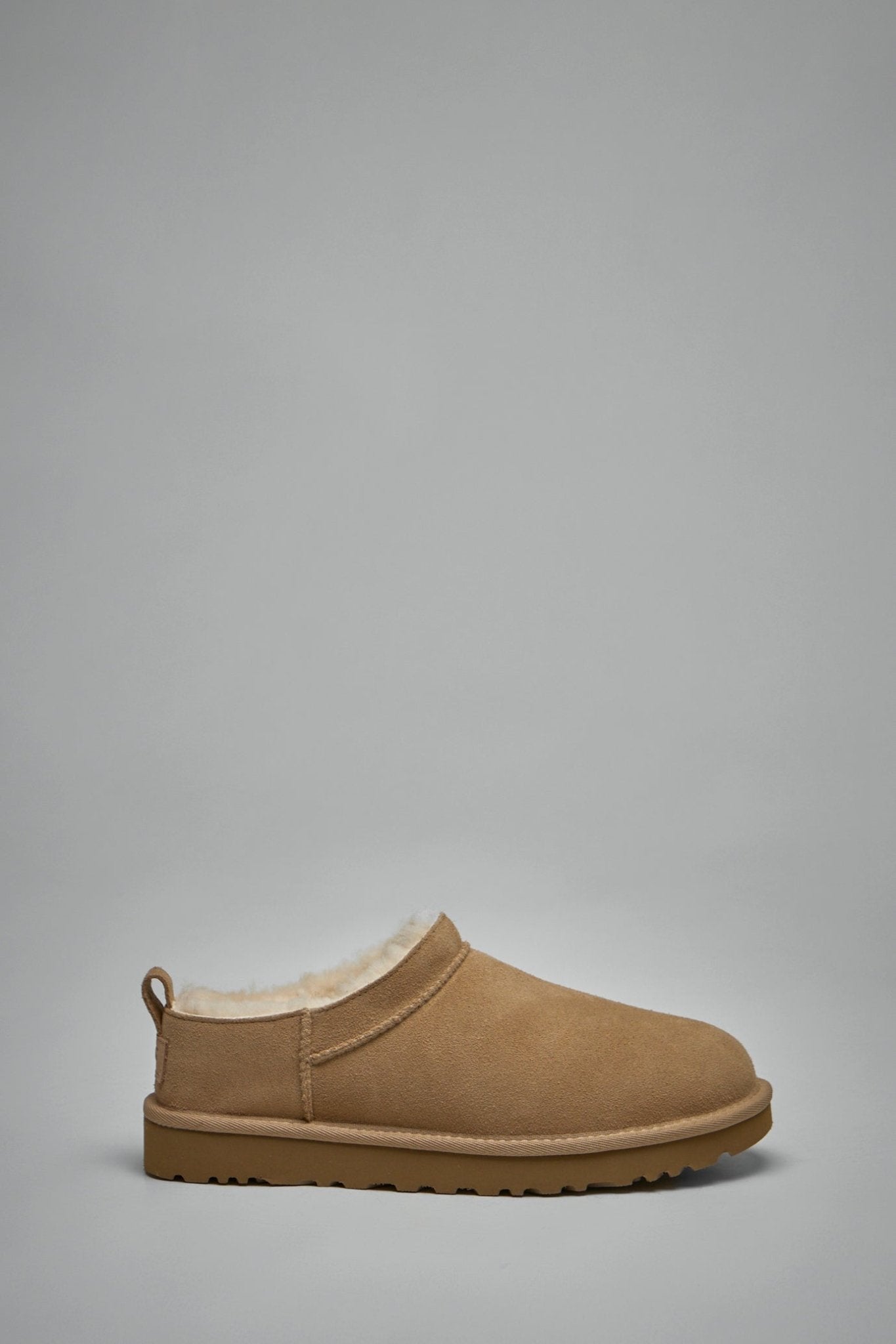 UGG - Classic Micro - LABELS