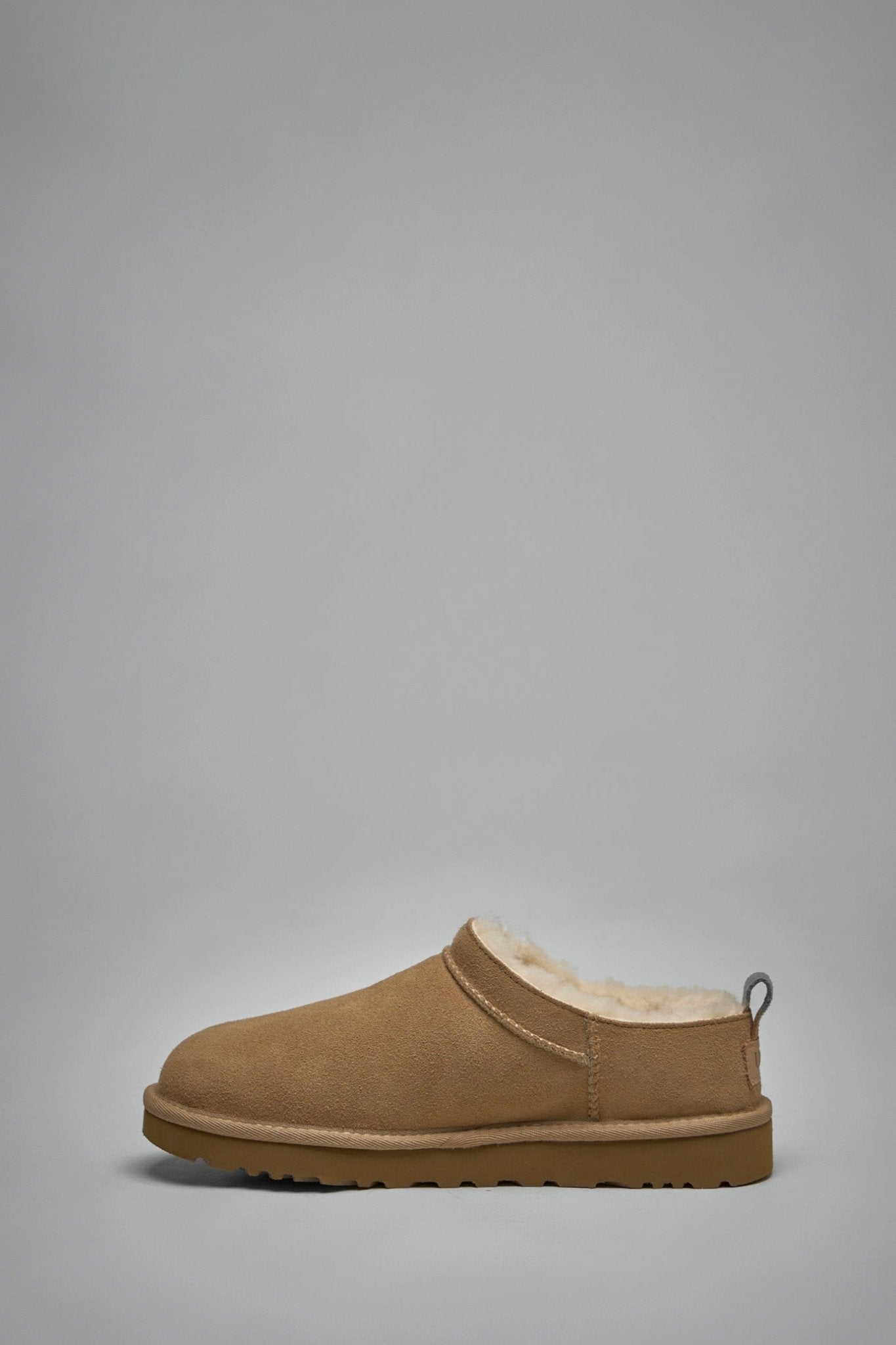 UGG - Classic Micro - LABELS