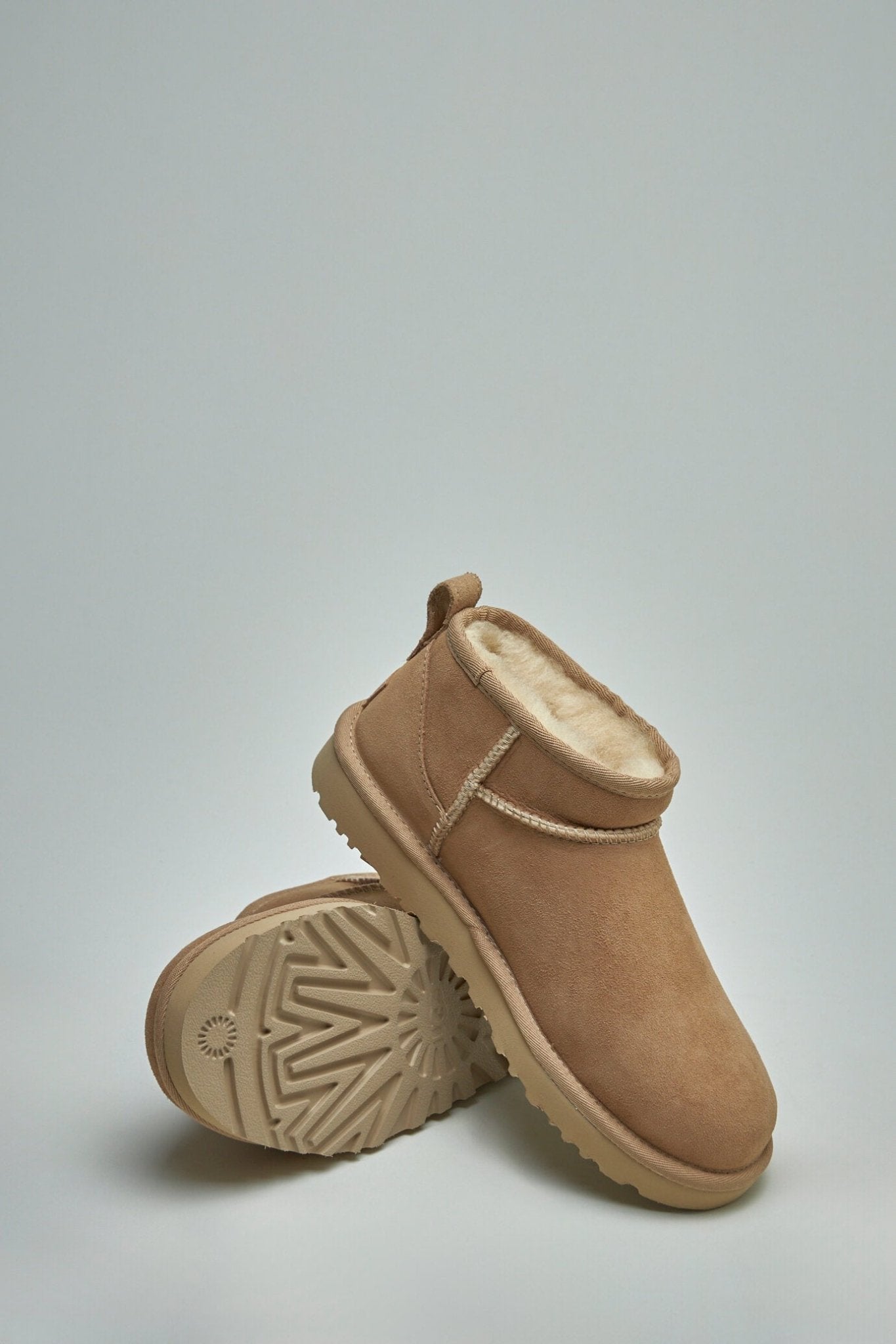 UGG - Classic Ultra Mini Sand - LABELS