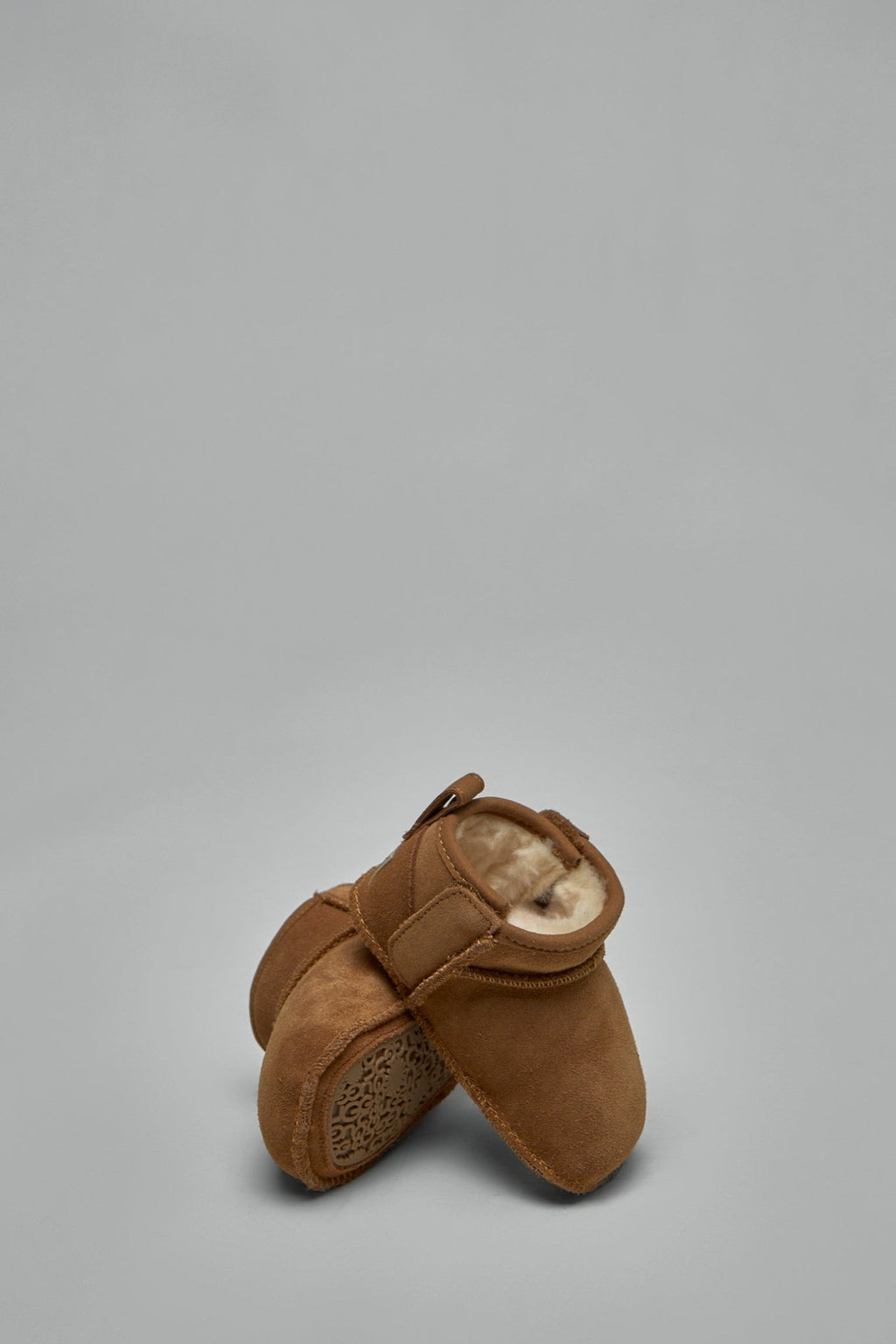 UGG - I Baby Classic Ultra Mini - LABELS