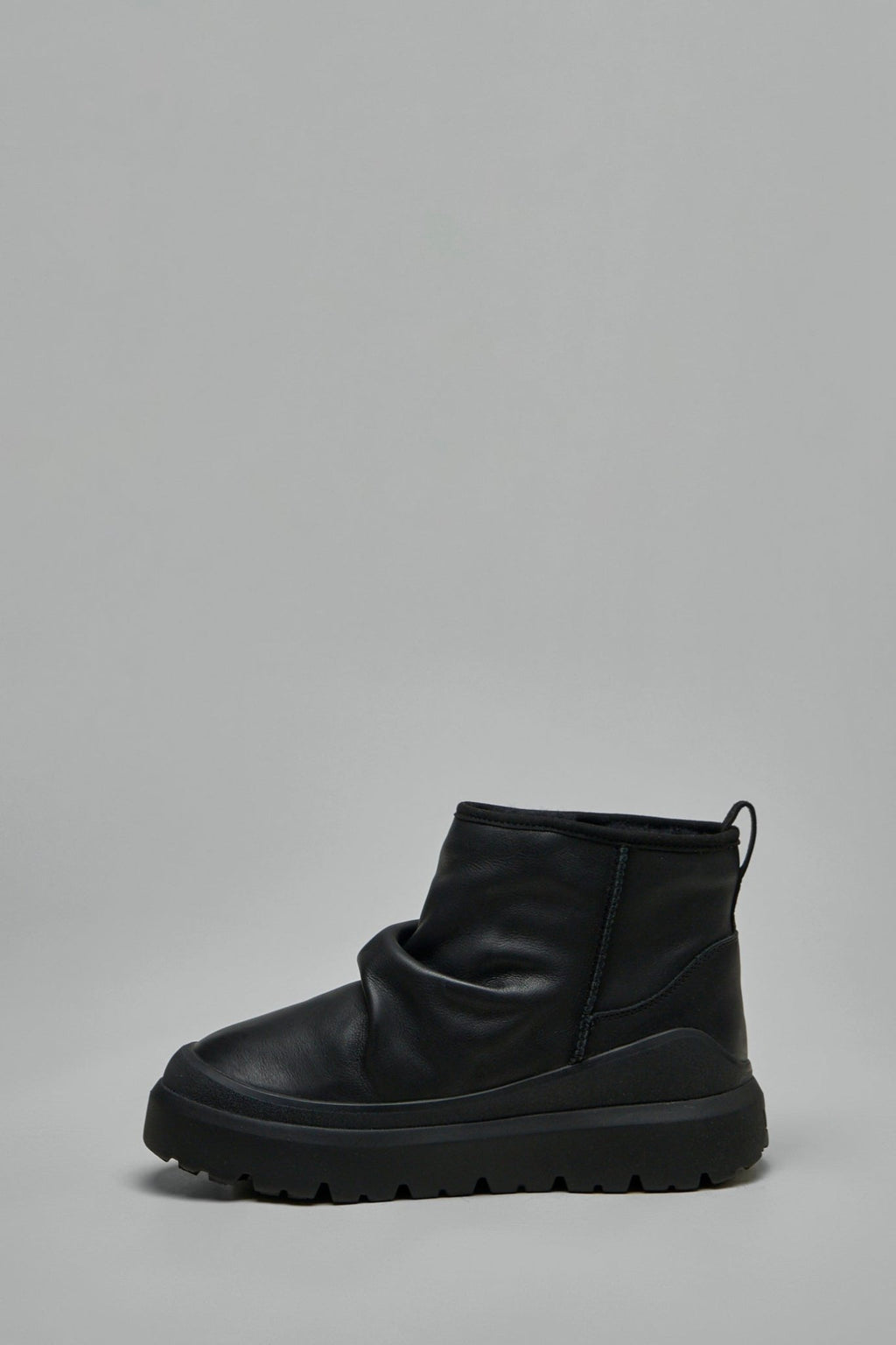 UGG - M Heritage Utility Mini Noir - LABELS