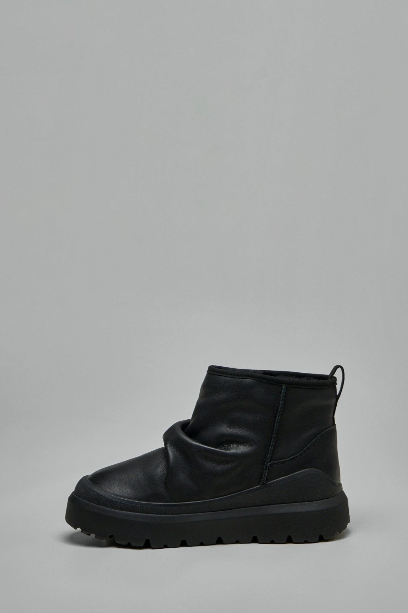 UGG - M Heritage Utility Mini Noir - LABELS