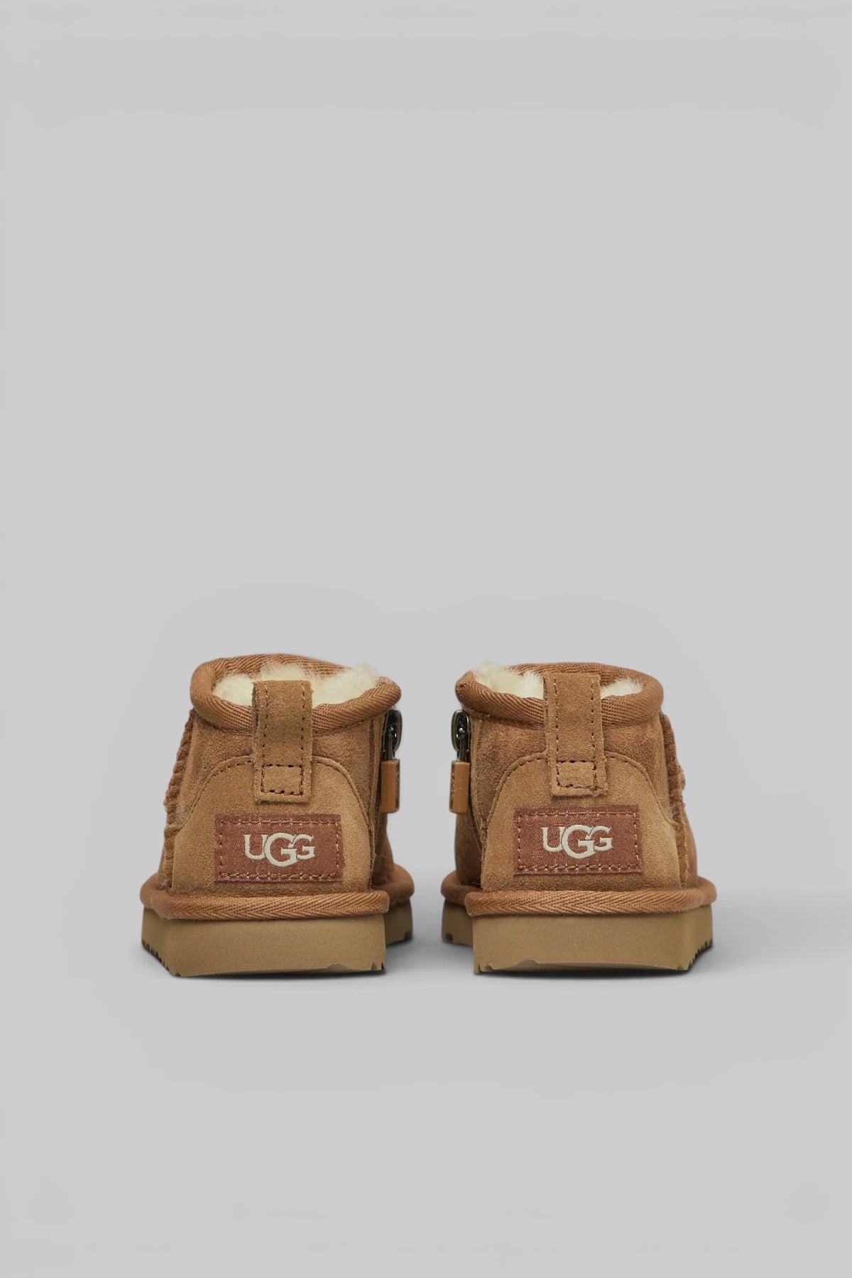 UGG - T Classic Ultra Mini - LABELS