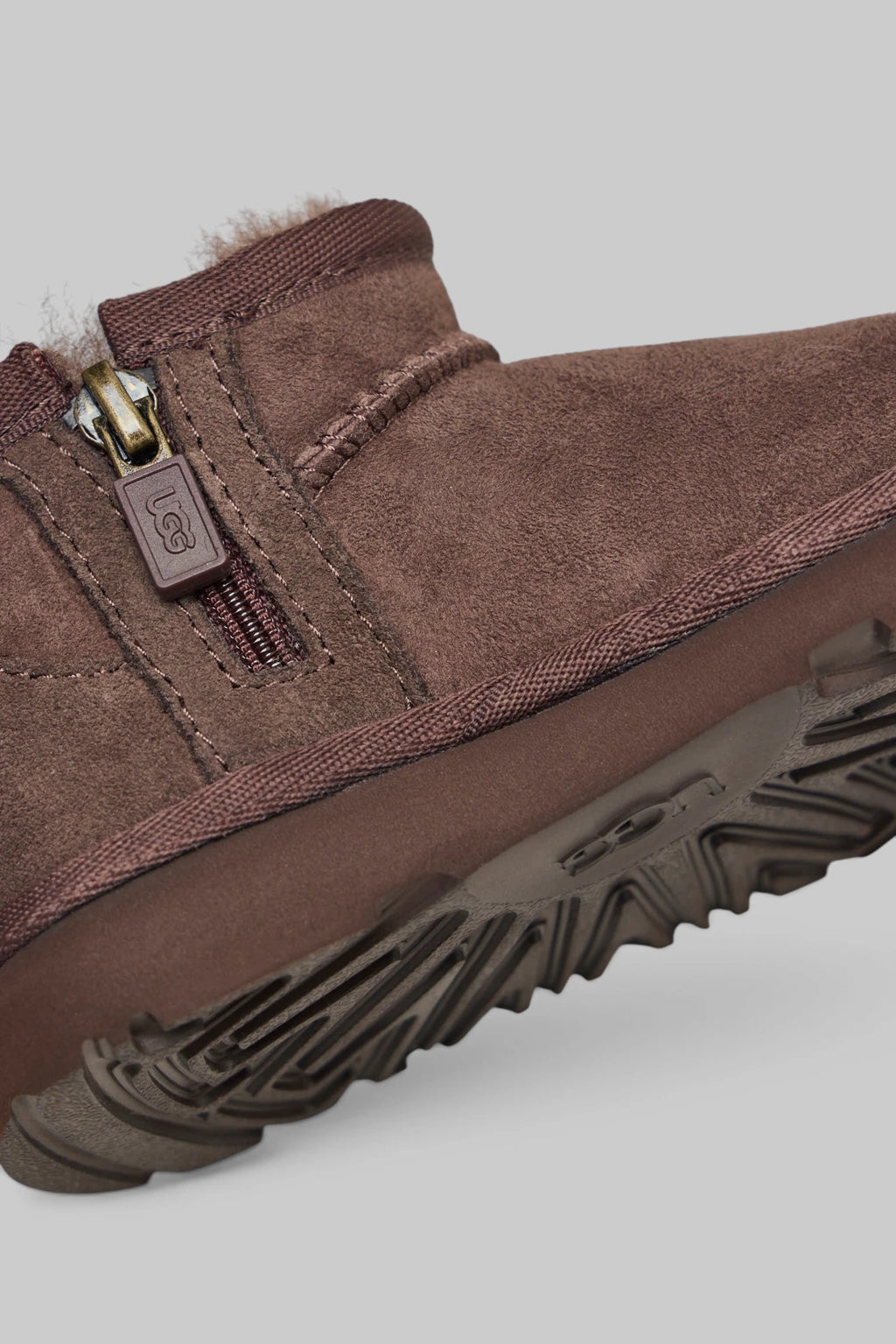UGG - T Classic Ultra Mini - LABELS