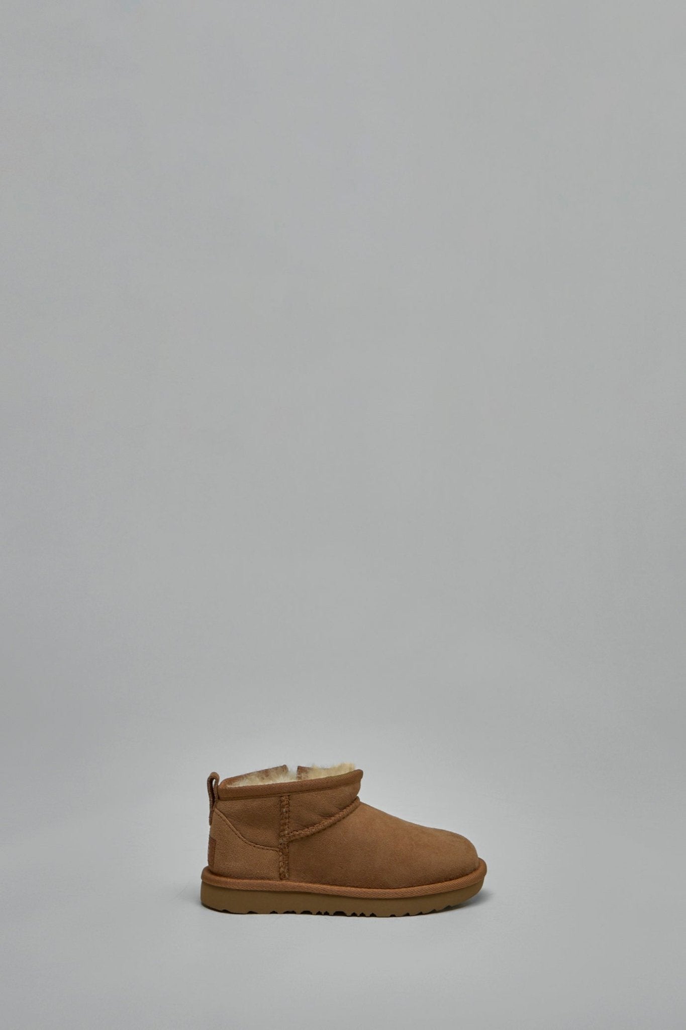 UGG - T Classic Ultra Mini - LABELS