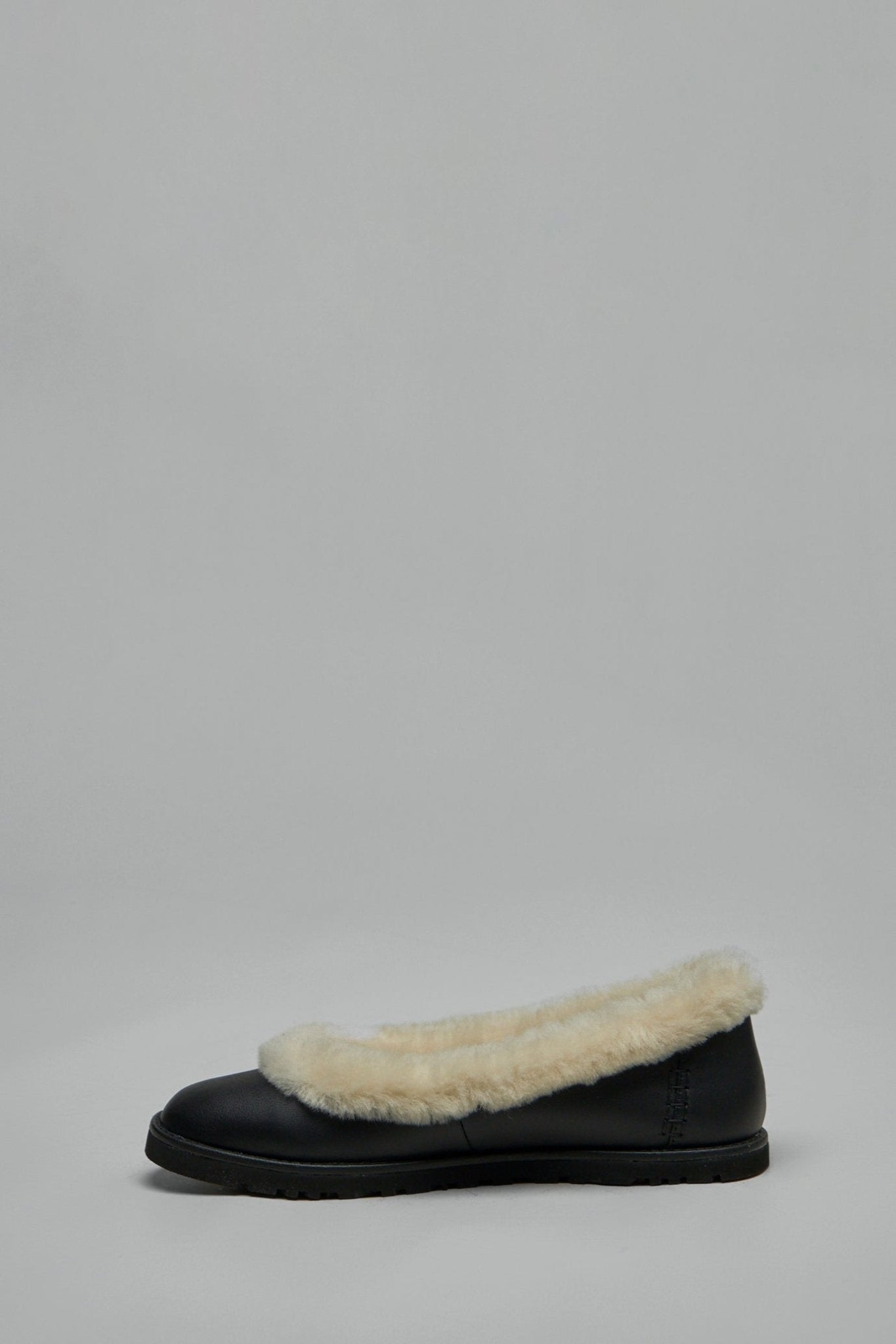 UGG - Zora Leather Ballet Flat - LABELS