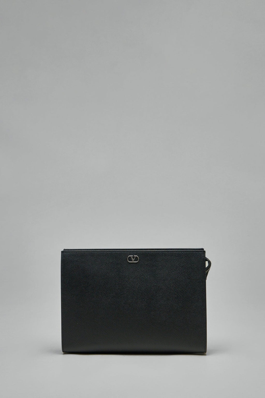 Valentino - VLogo Signature Grainy Calfskin Pouch - LABELS