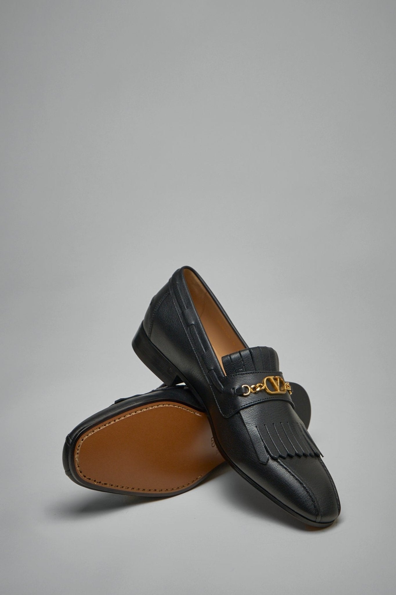 Valentino - VLogo Signature Kidskin Loafer with Fringes - LABELS