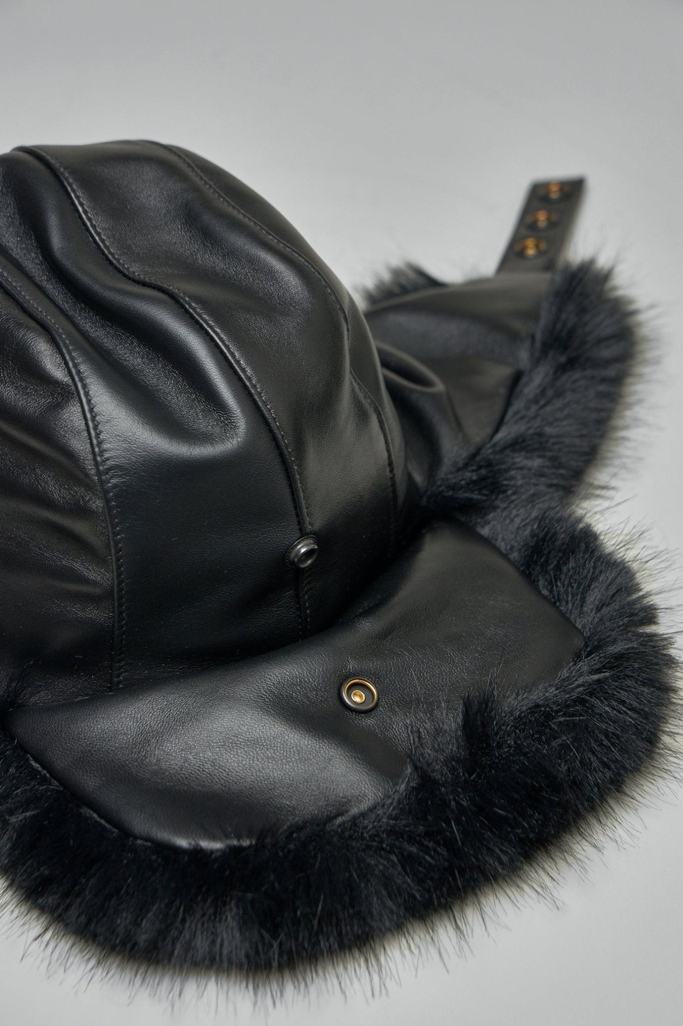 Vaquera - Women's Trapper Hat - LABELS