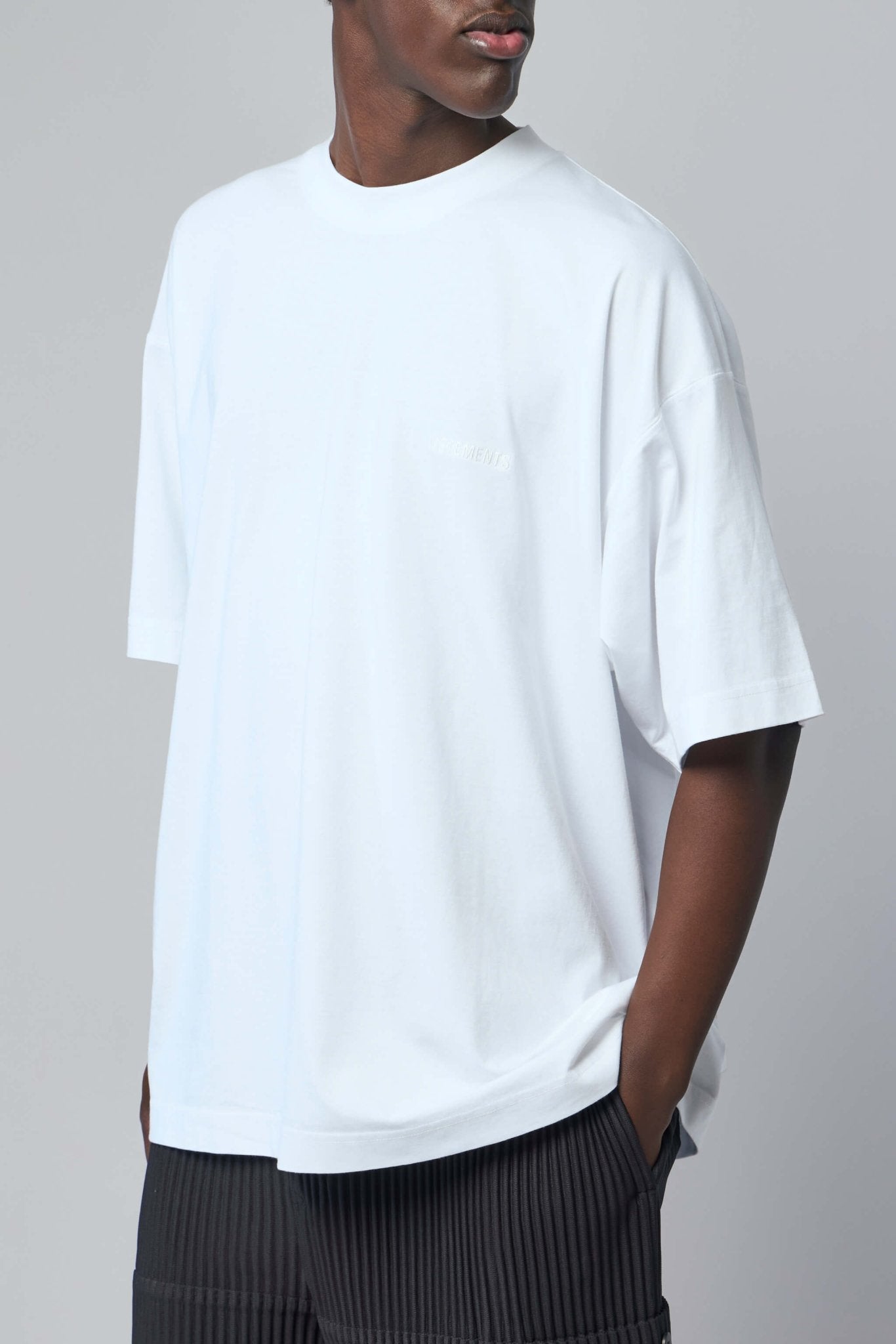 Vetements T-Shirts - Iconic Logo Cotton Tee – LABELS