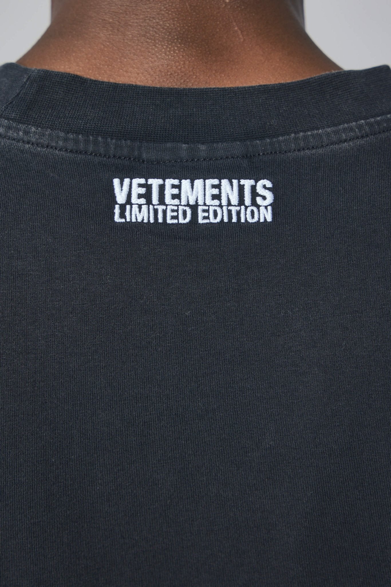 Vetements - Iconic Logo T-shirt - LABELS