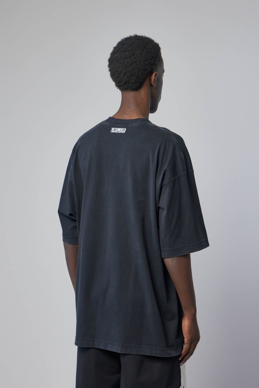 Vetements - Iconic Logo T-shirt - LABELS