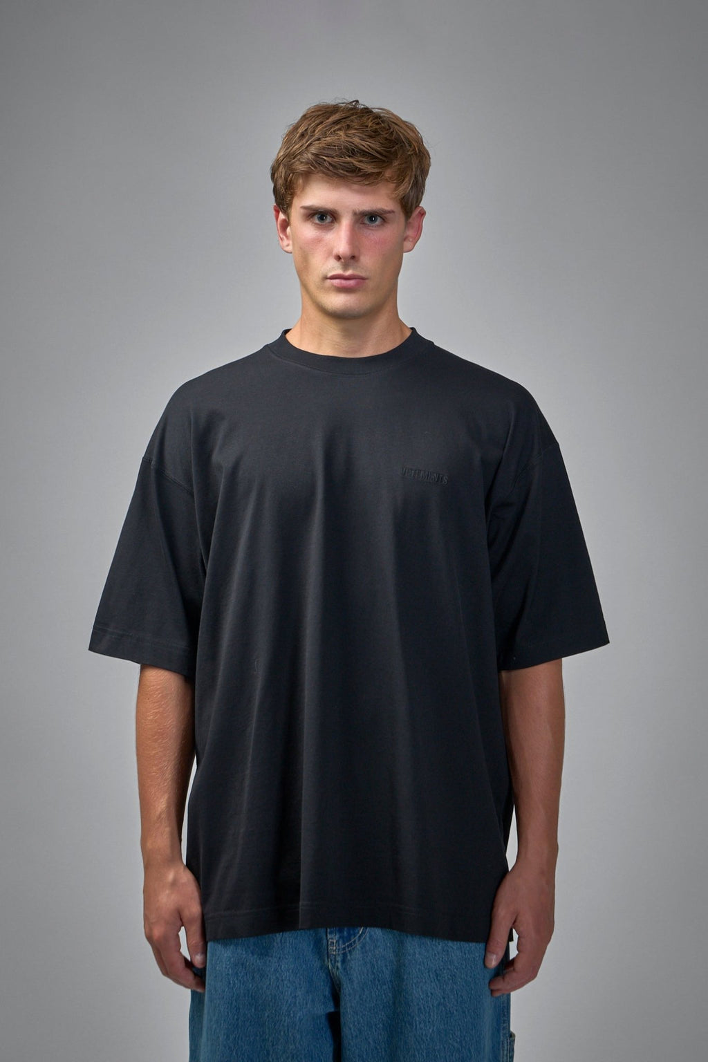 Vetements - Logo Regular T-Shirt - LABELS