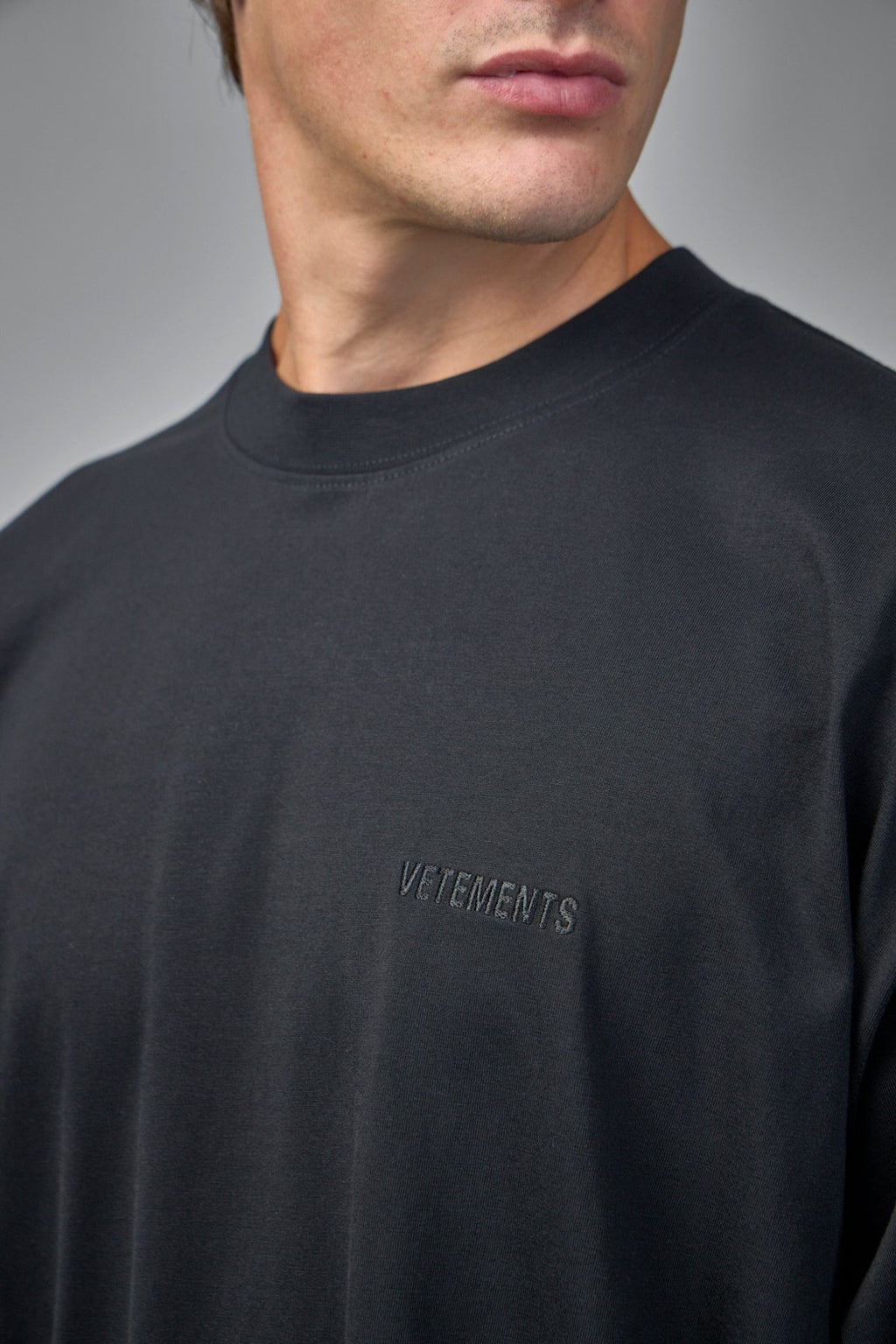 Vetements - Logo Regular T-Shirt - LABELS